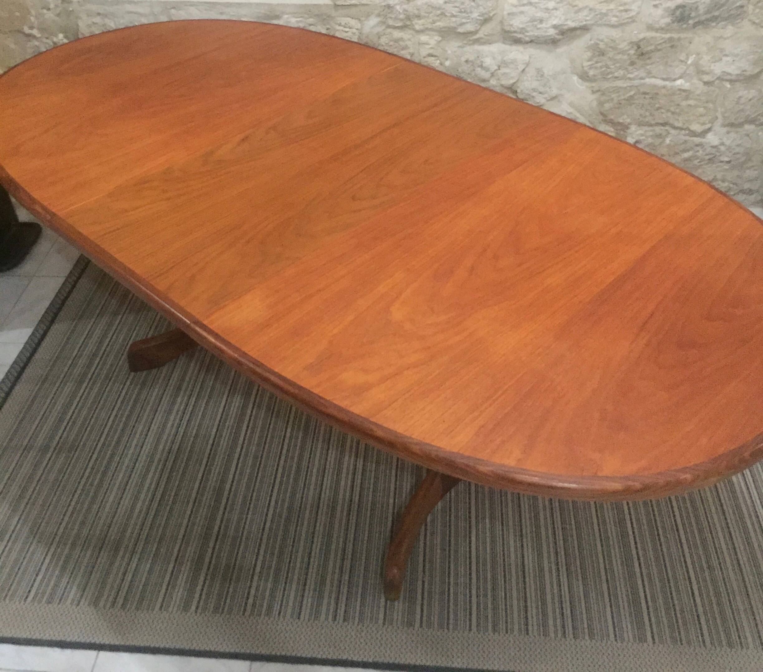 Table à manger scandinave en teck ovale avec rallonge centrale