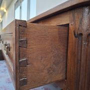 Louis XV style commode in solid walnut, 19th century rustic.