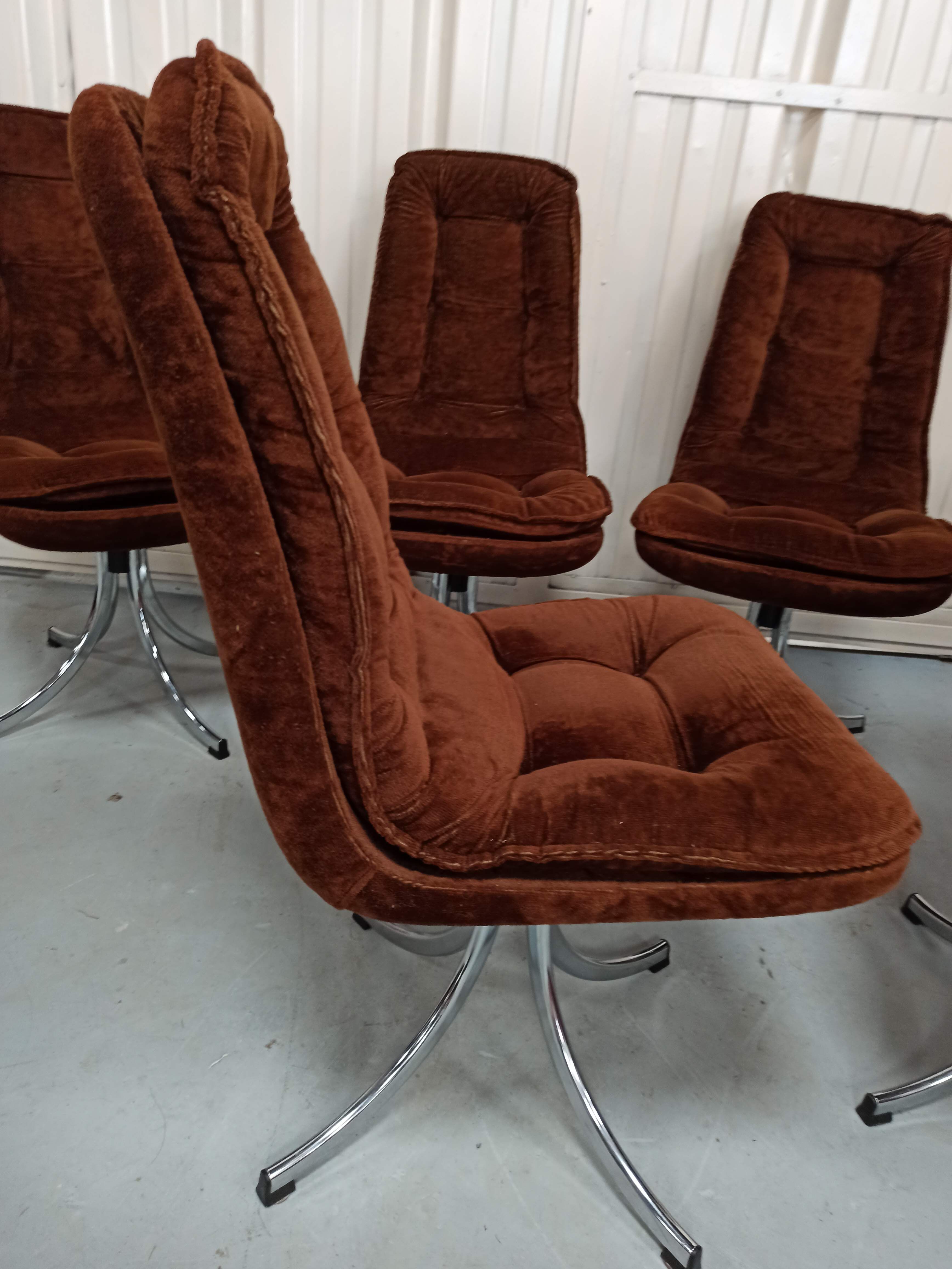 Set of 6 chrome velvet bucket chairs from the 70s
