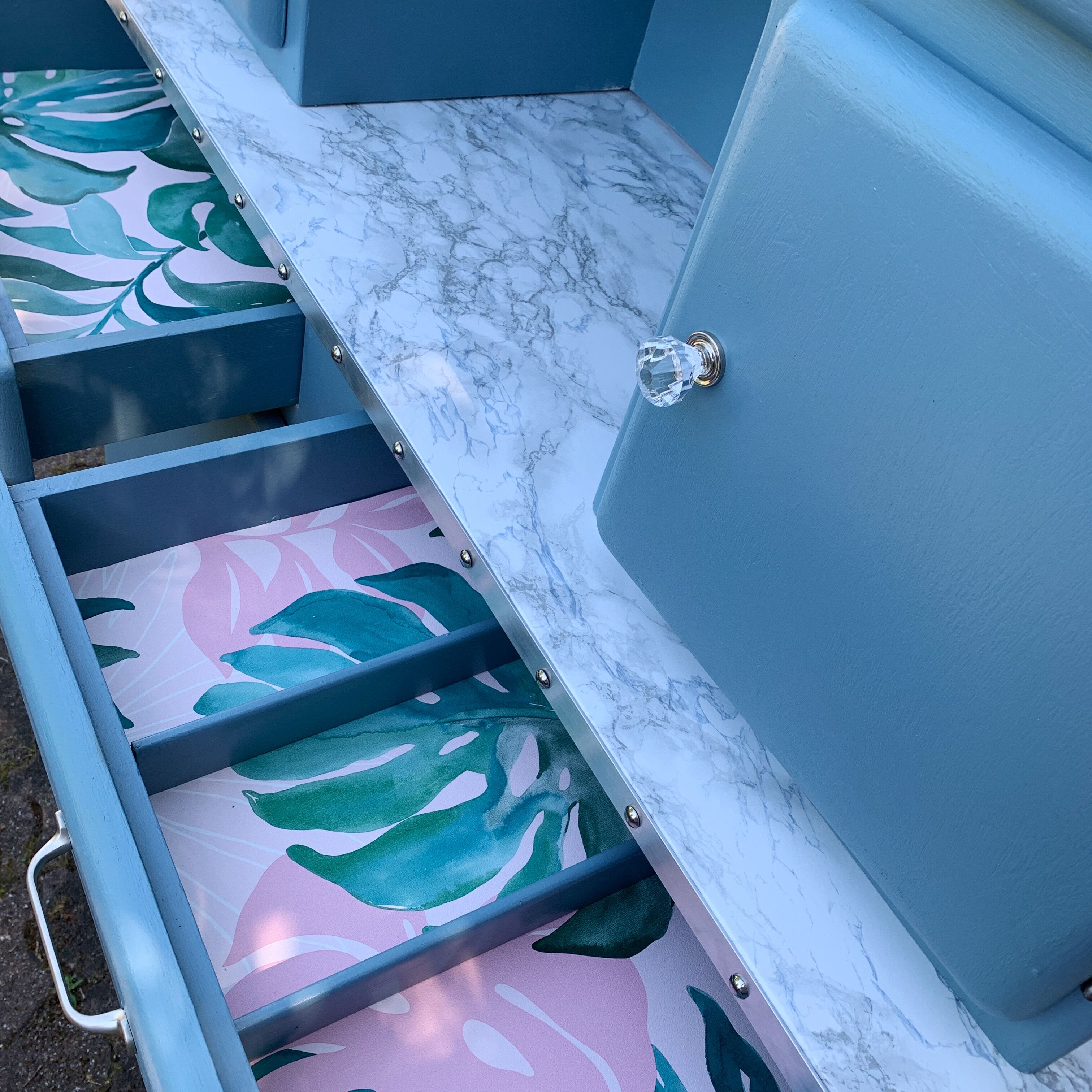 Buffet mado restored