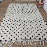 Handmade moroccan polka dot berber rug 294 x 194 cm