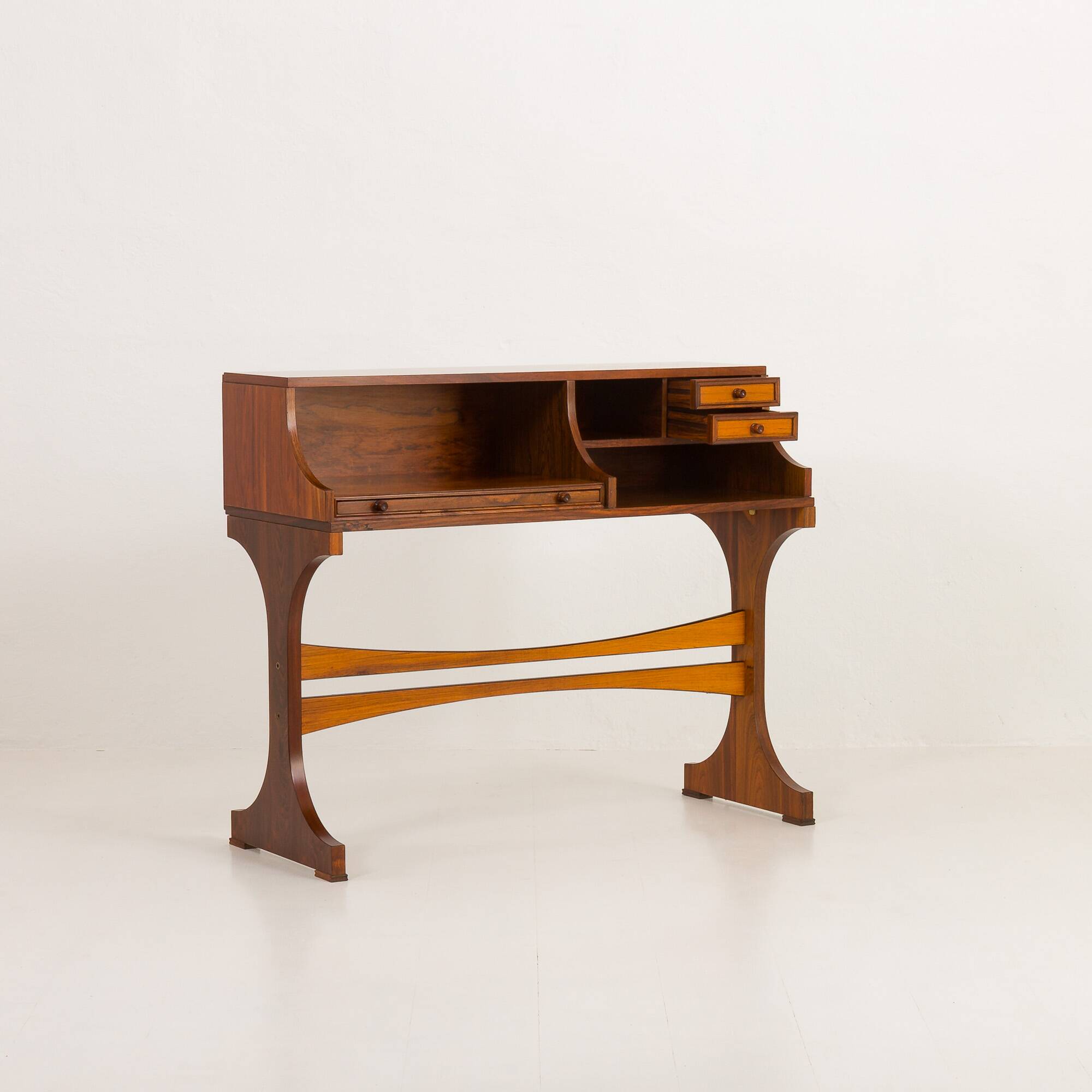 Bureau ou console en palissandre italien du milieu du siècle