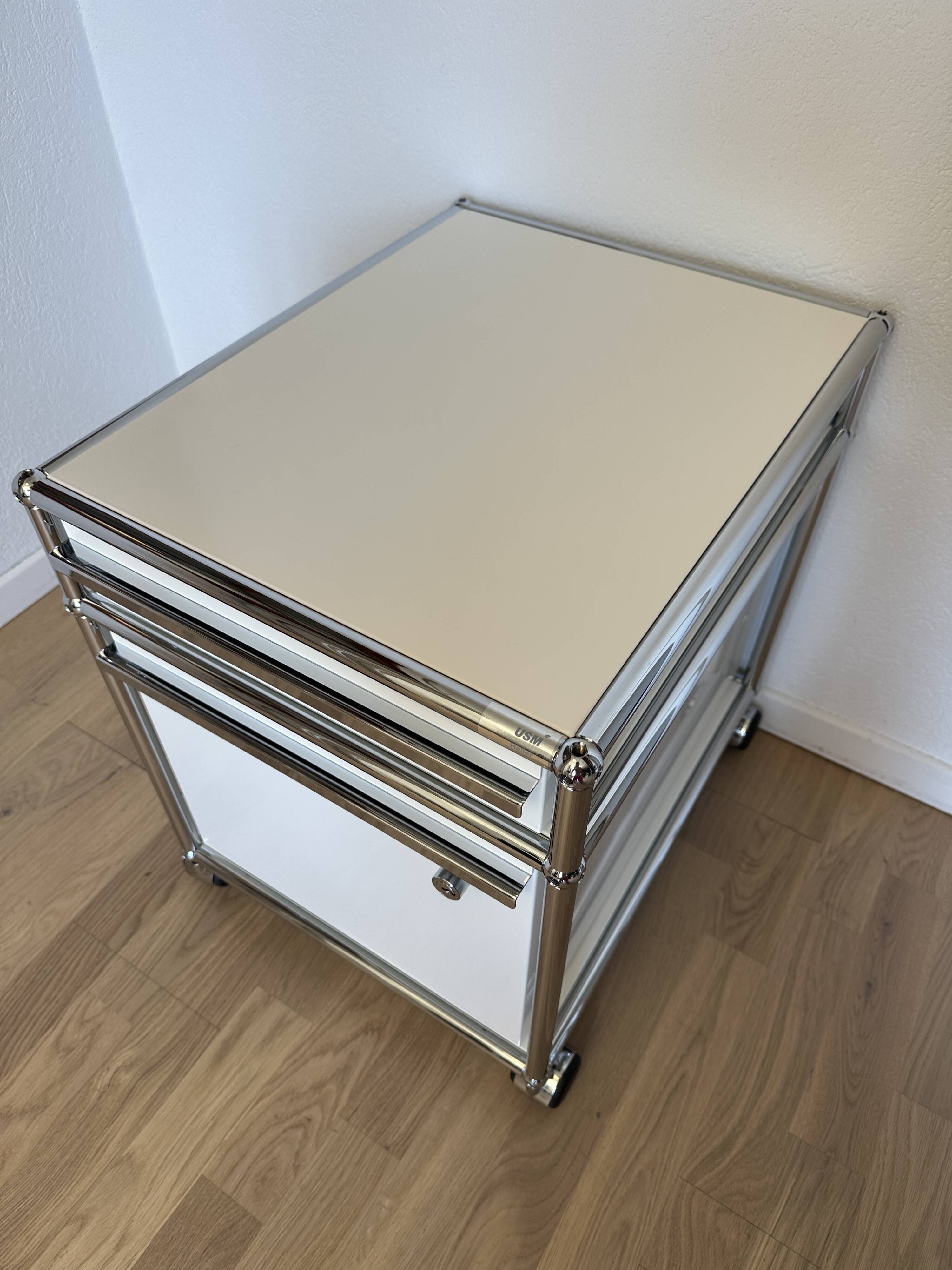 USM Haller rolling cabinet in Pure White