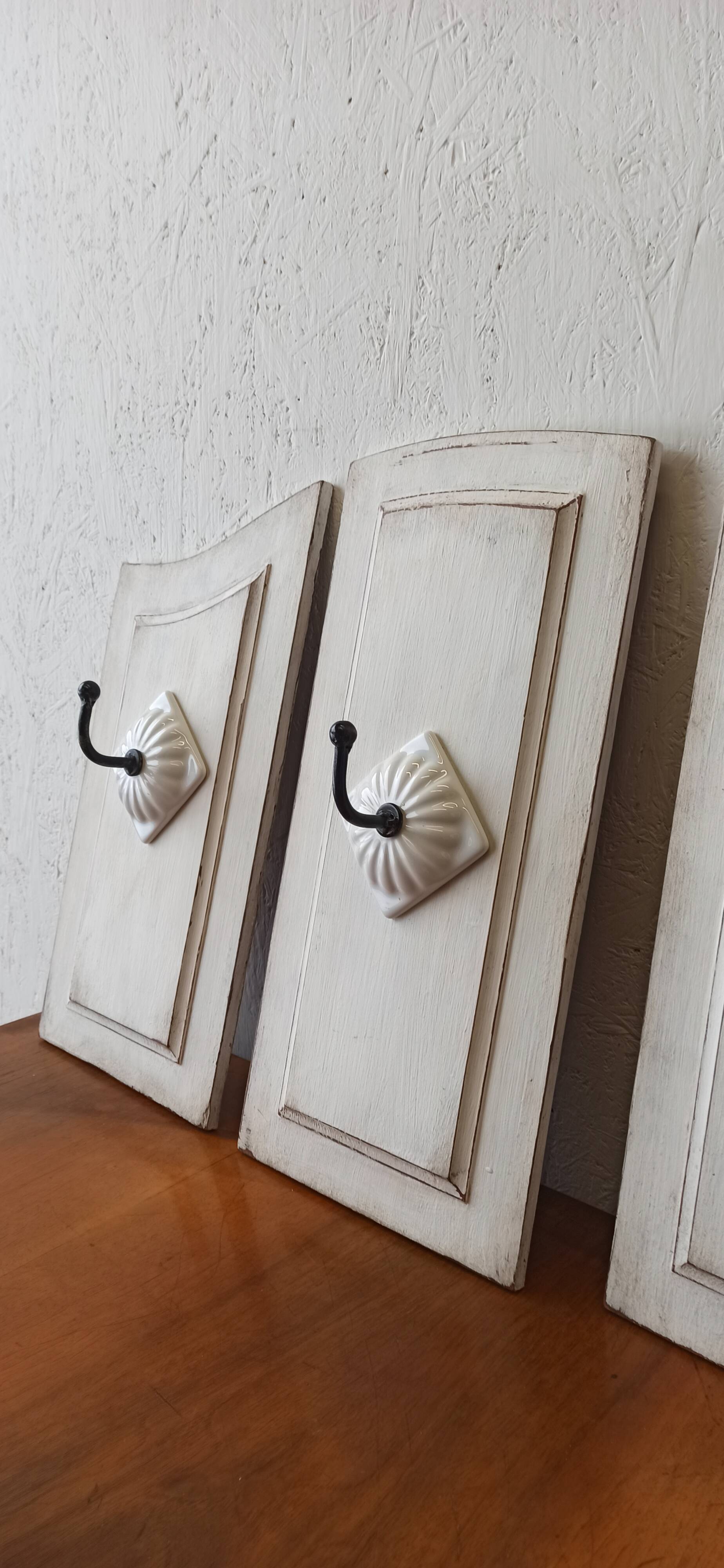 Shabby chic triptych hanger.