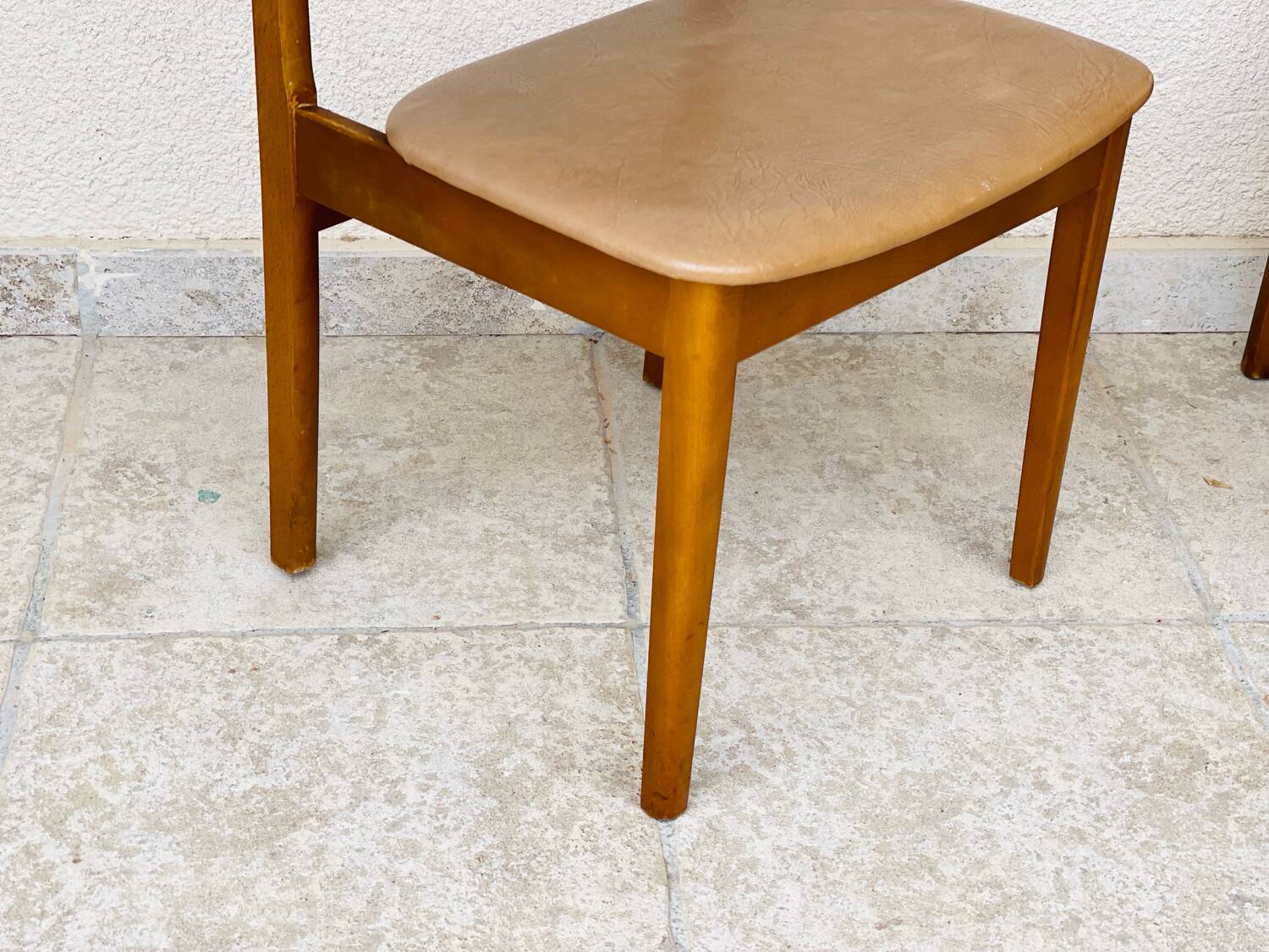 2 vintage chairs from the 1960s