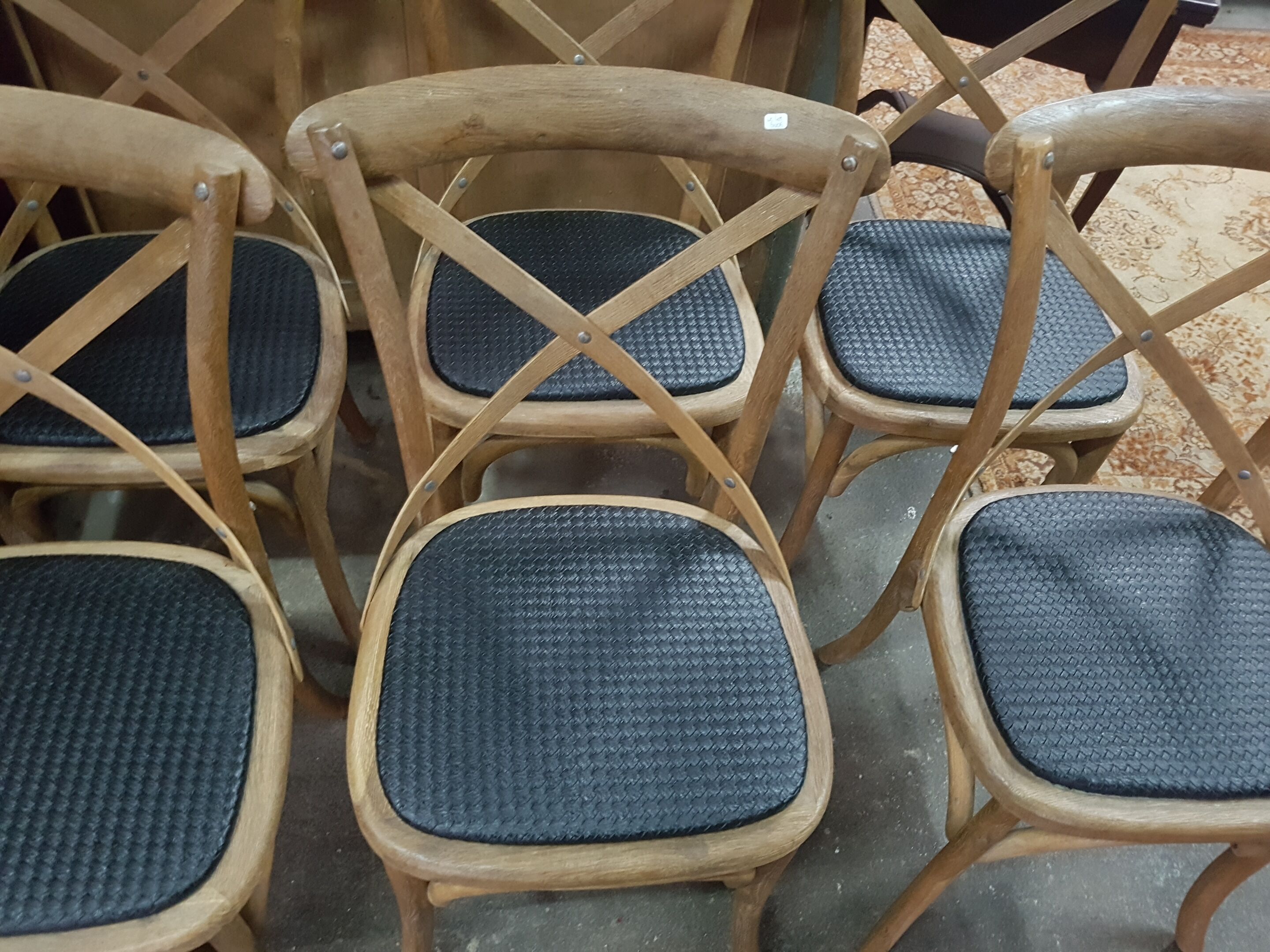 Lot of 6 bistro chairs in oak
