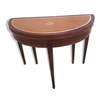 Half-moon table with extensions
