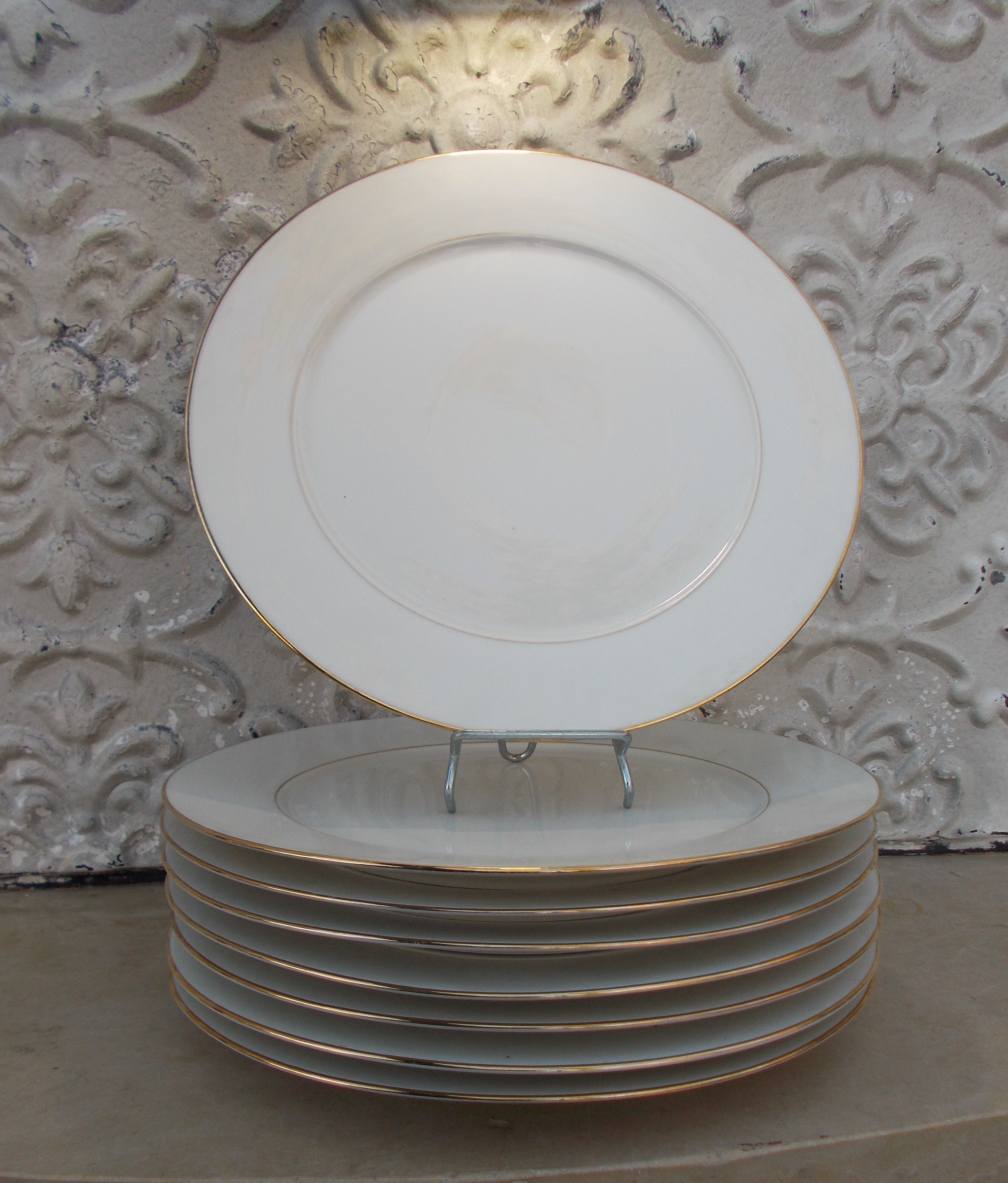 8 presentation plates or serving dishes Limoges porcelain