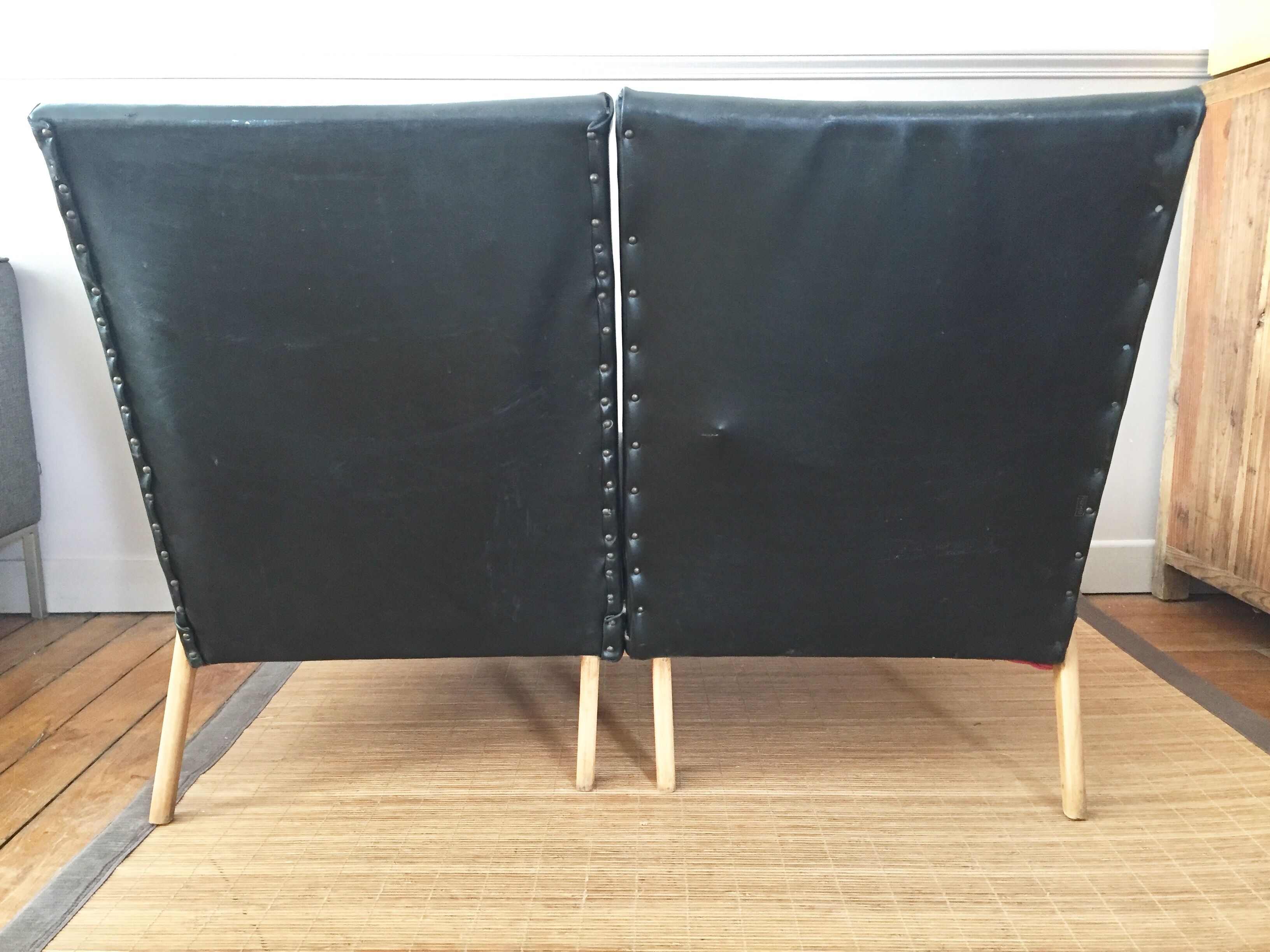 Scandinavian bench