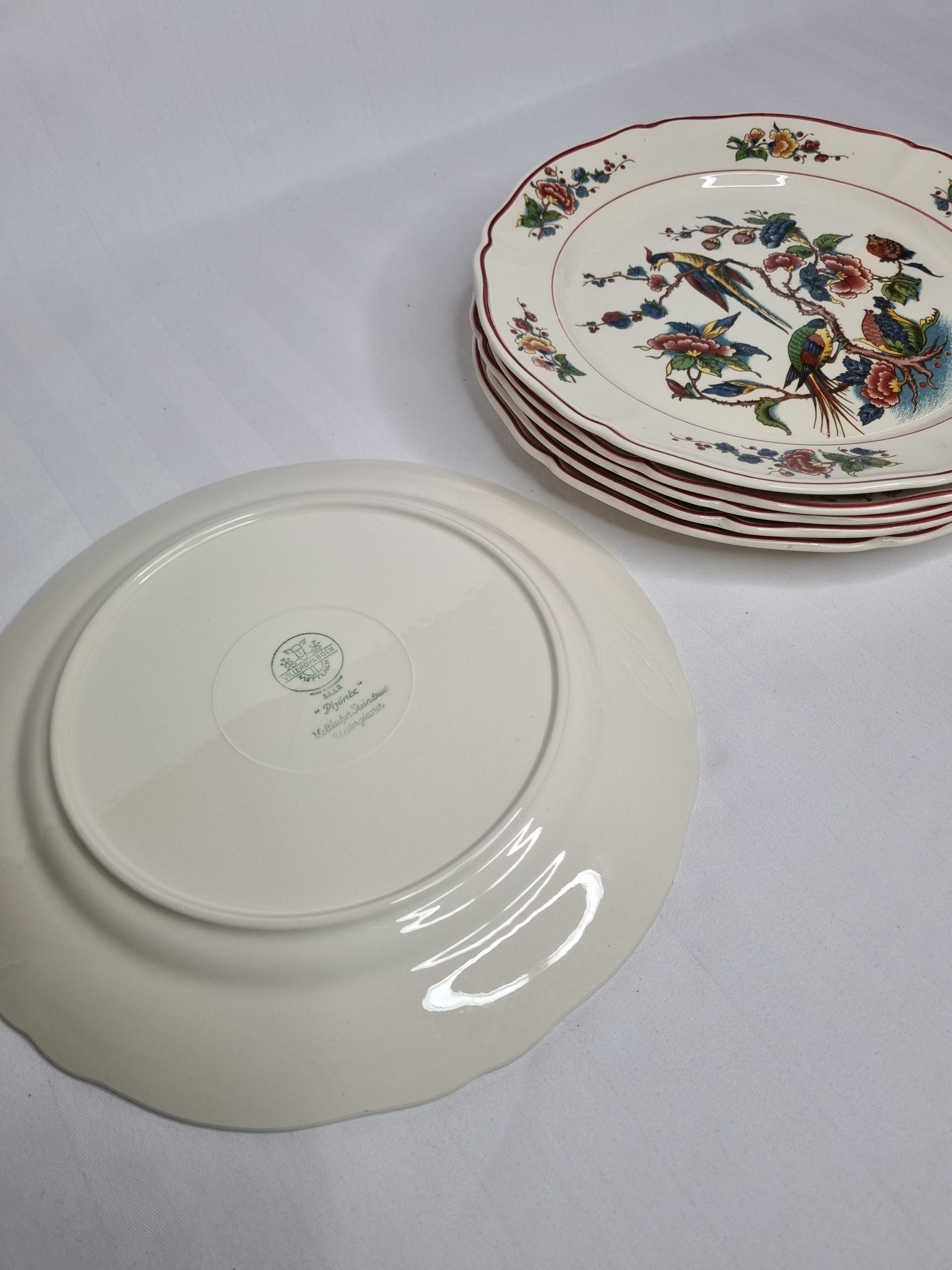 Ensemble de six assiettes Villeroy et Boch, décor Phénix, 26 cm