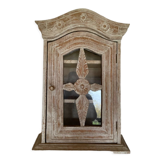 Cupboard in cerused wood