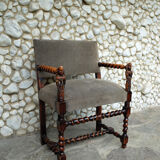 Armchair with sculpted armrests, bust of a woman, Louis XIII Renaissance style