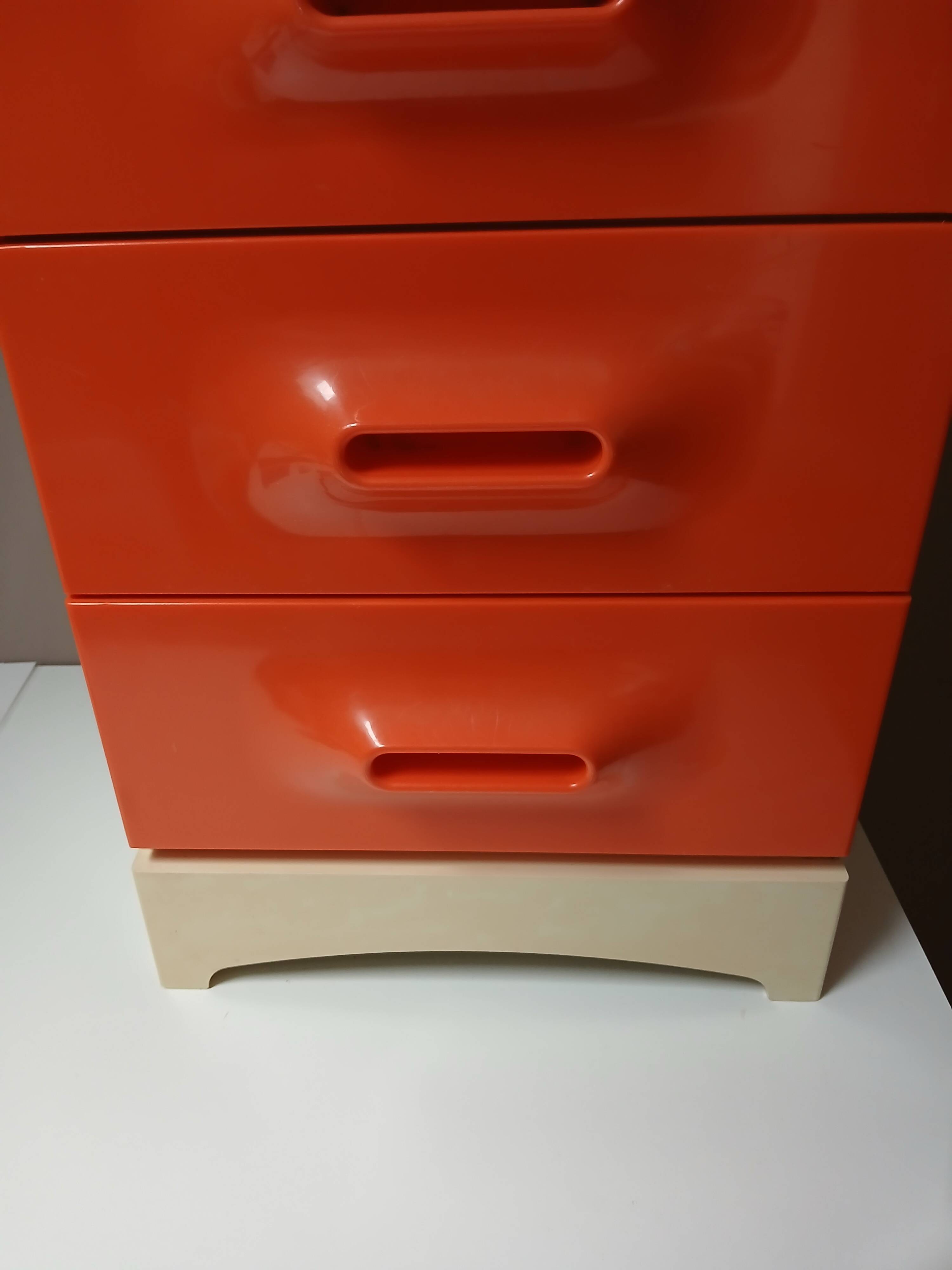 Flair chest of drawers from the 70s