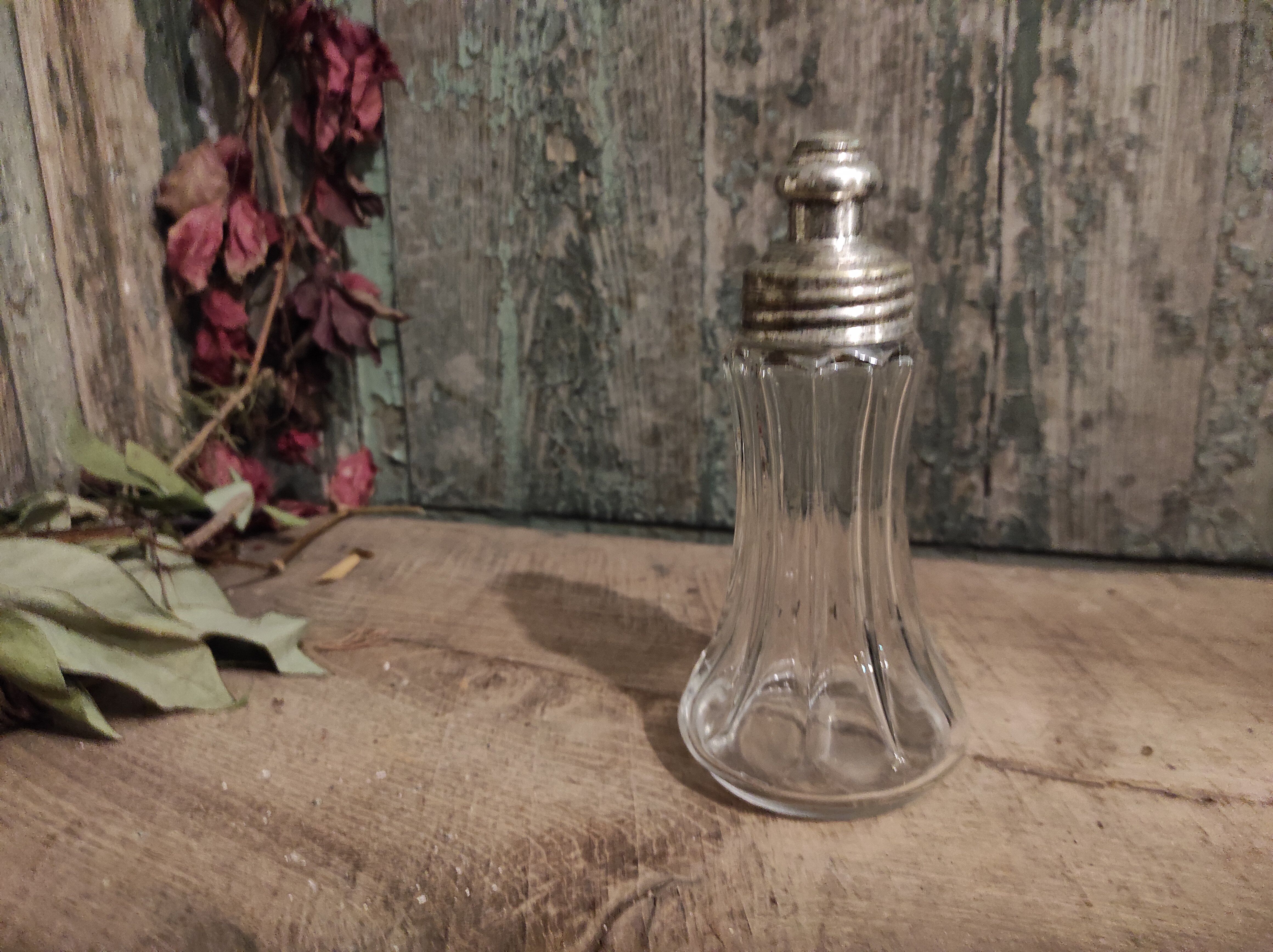 Vintage French sugar shaker, La Parfaite
