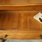 Country chest of drawers in vintage solid oak