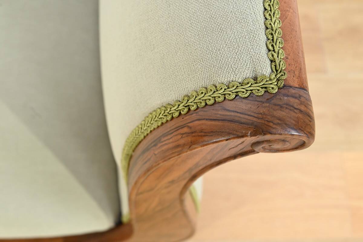 Meridian with a Solid Walnut Frame, Restoration Period – Early 19th Century