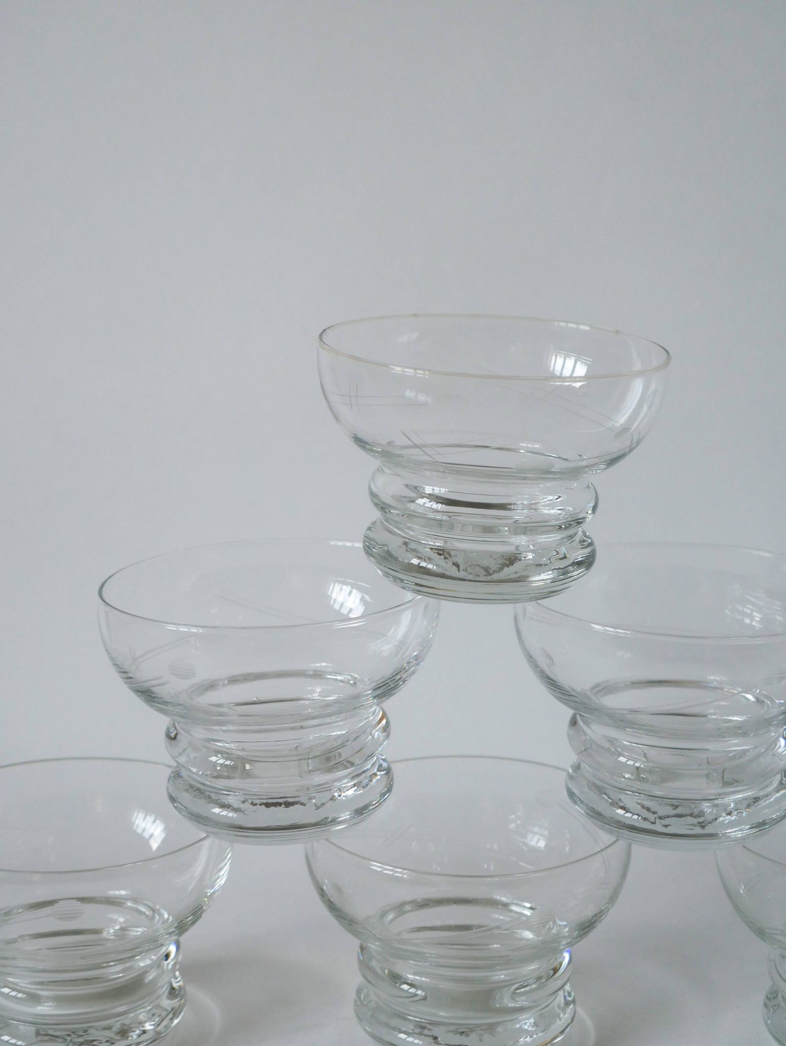 Lot de 6 coupes à champagne en cristal gravé 1960