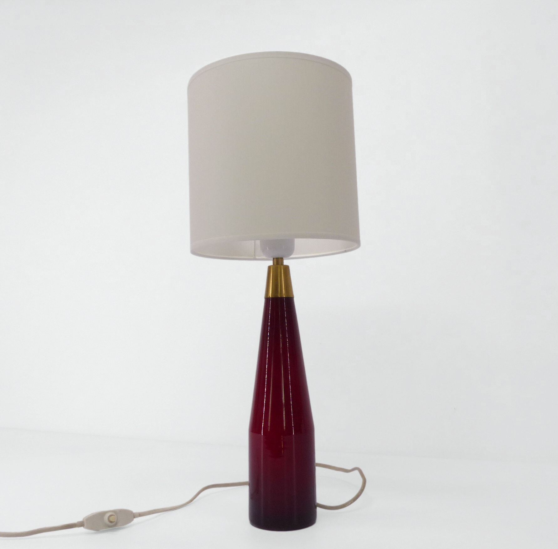 Scandinavian lamp in red glass Kastrup Denmark 1960