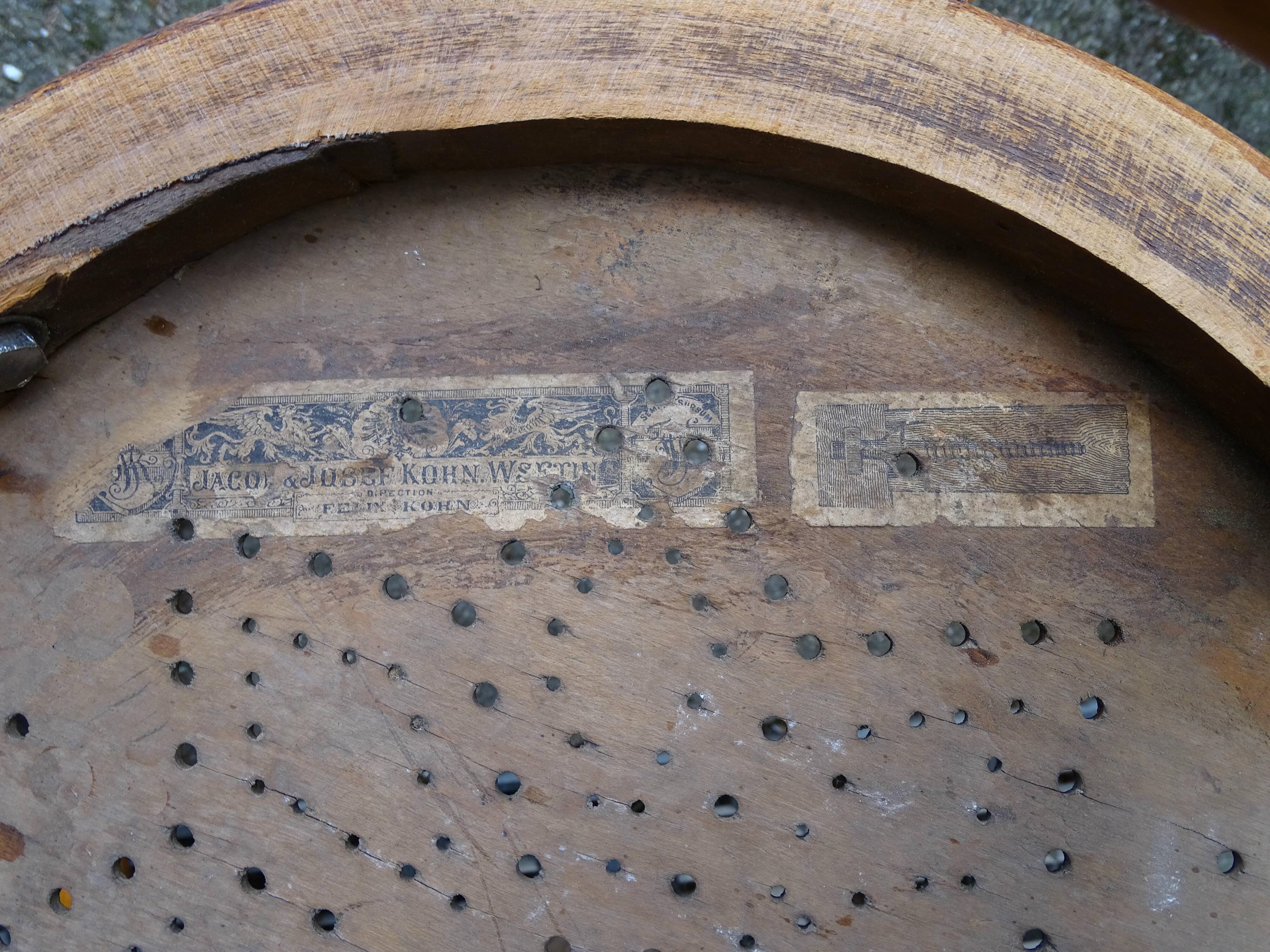 Set of 4 Kohn bistro chairs no. 30 from 1910, wooden seat