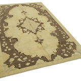 1950s hand-knotted contemporary turkish beige rug 155 cm x 235 cm