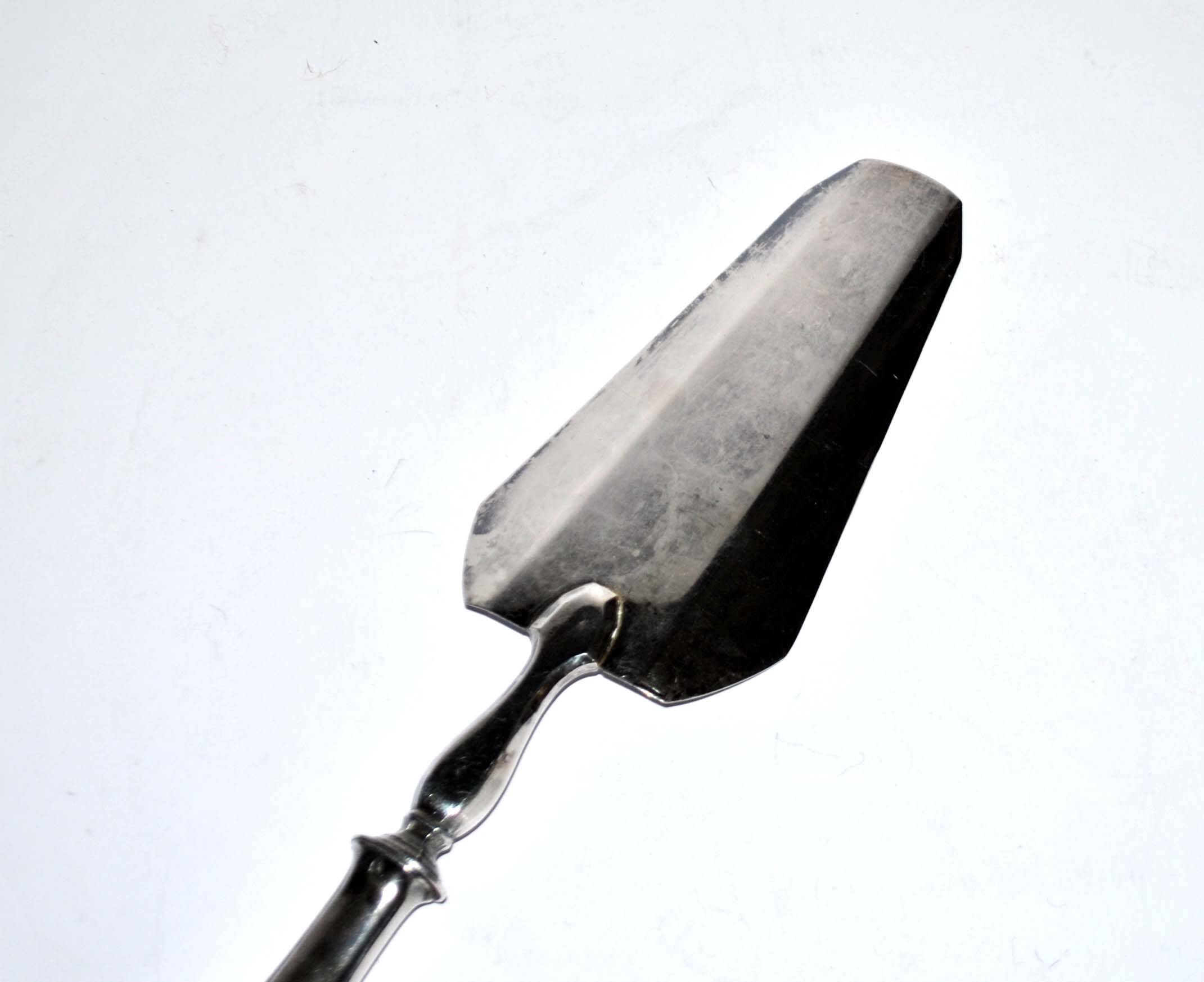 ART DECO pie server in silver metal - geometric decoration 1920-1930