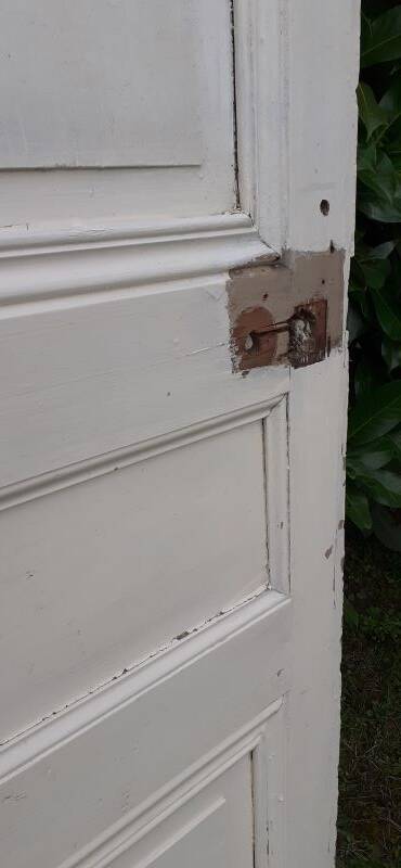 Communication door h221xl90cm old paneled, molded, interior