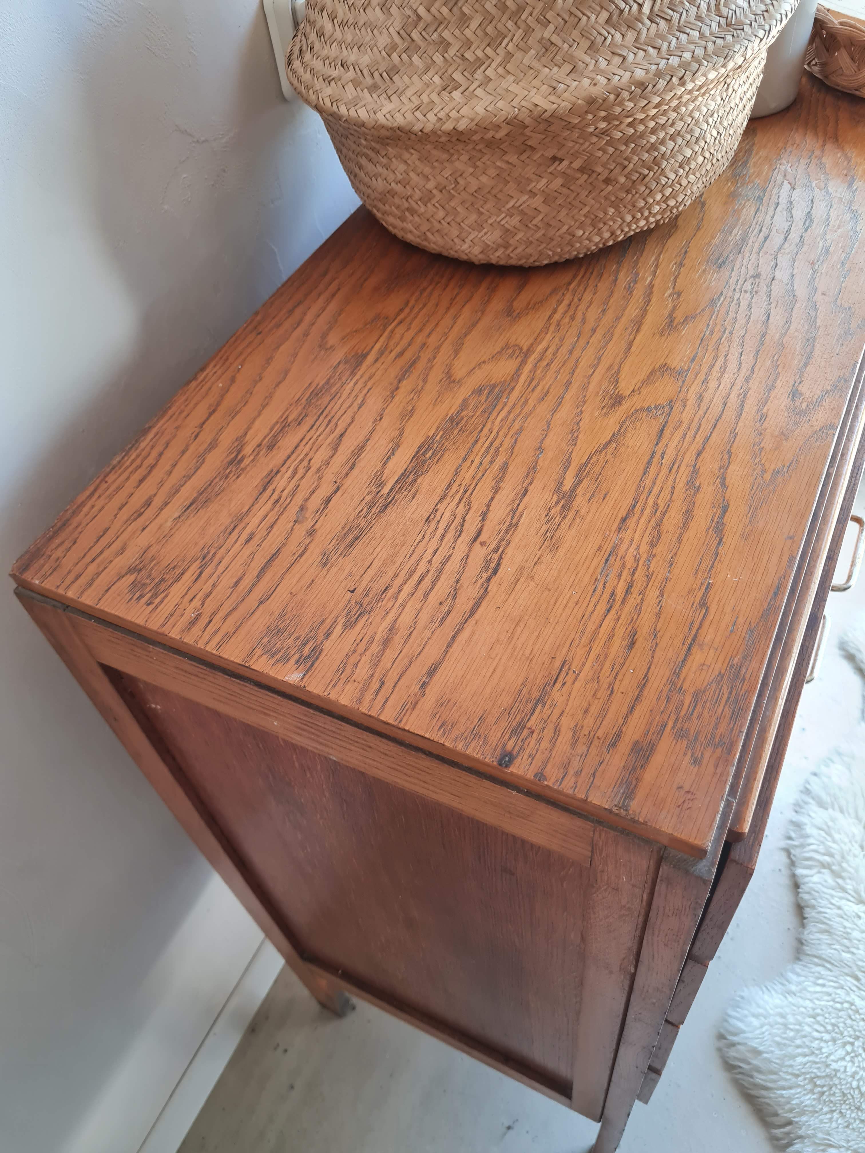60s dresser - 4 drawers