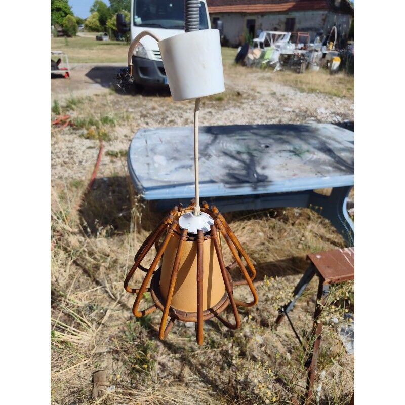 Suspension vintage en rotin