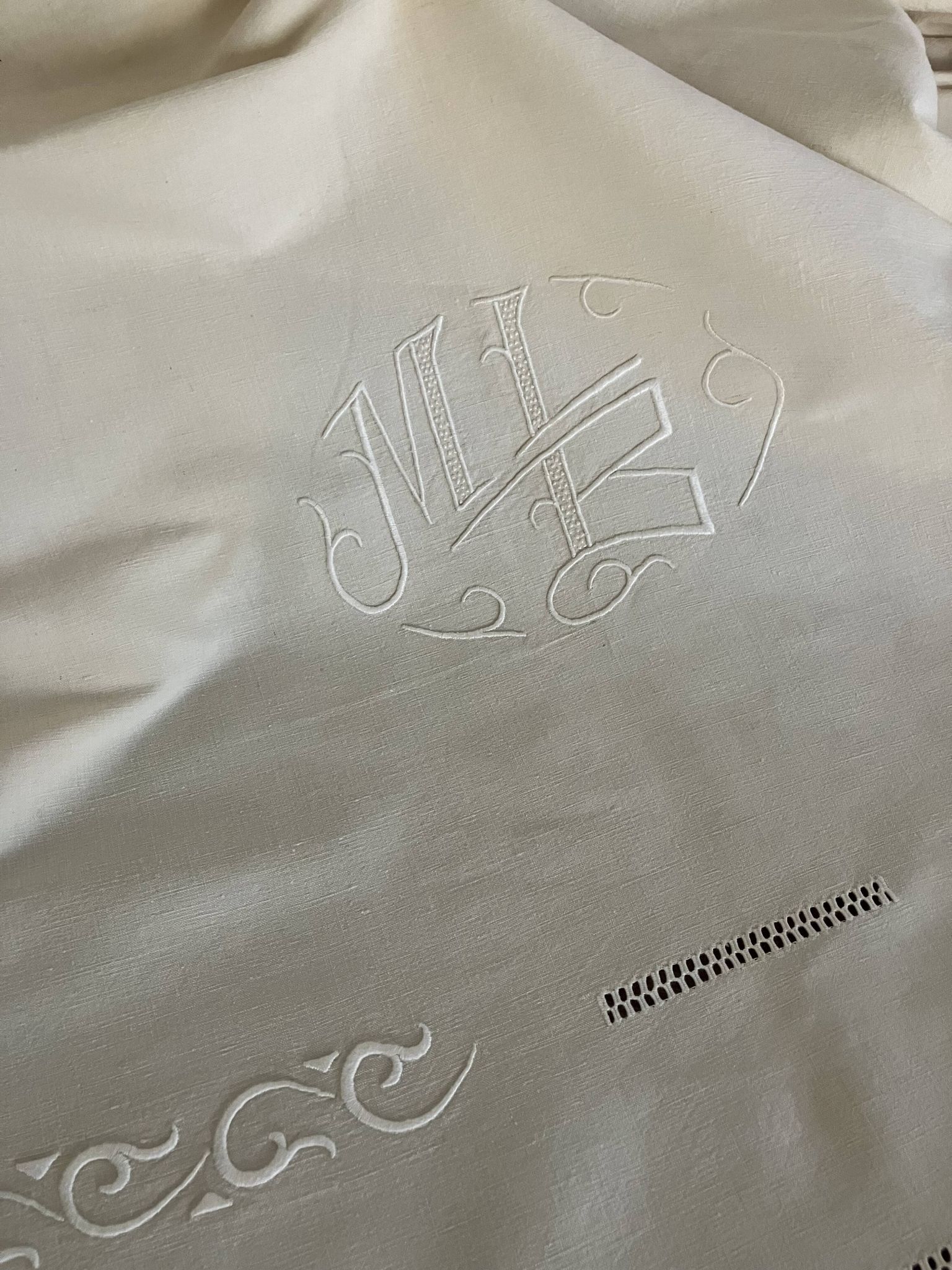 Drap métis avec monogramme MLB - Modèle 1