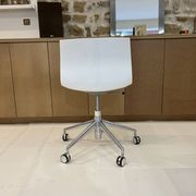4 Cataifa 46 office chairs by Arper
