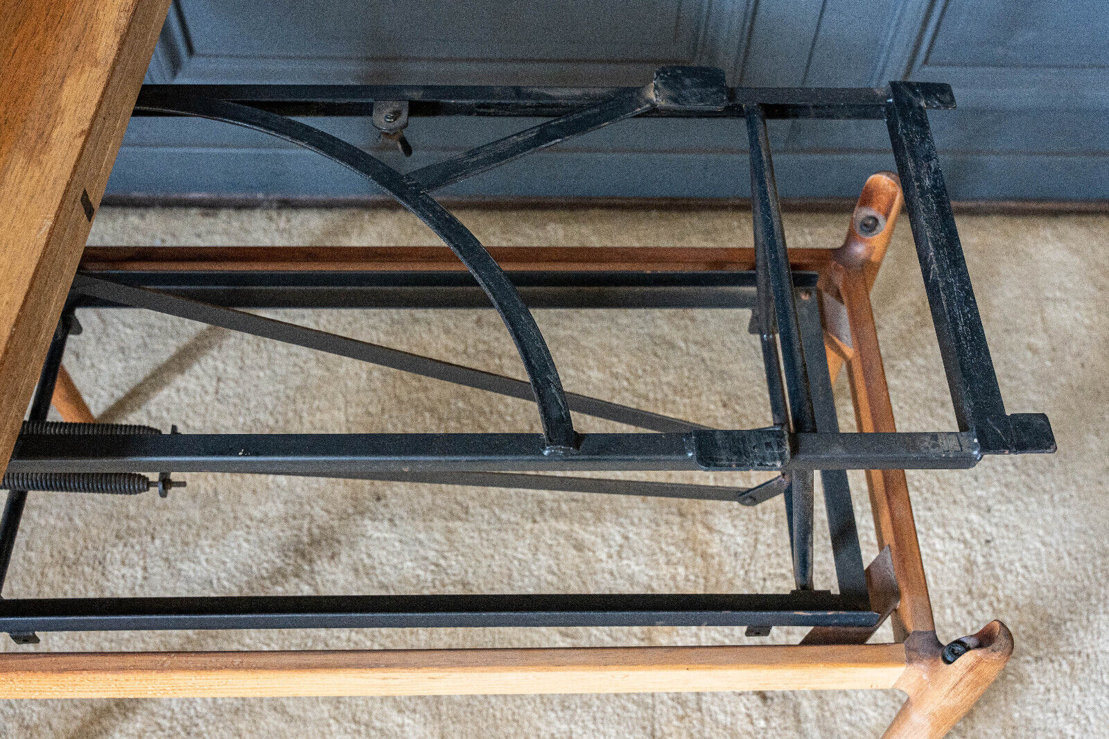 Scandinavian coffee table Smorrebrod with extendable system