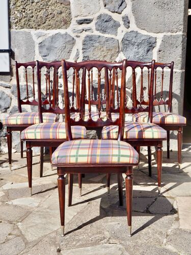 Set de 6 chaises en bois laqué et tissu