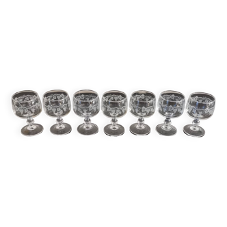 Set of 7 port glasses on crystal legs decorated with grapes and vine branches Luminarc