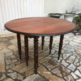 Round table 6 feet with solid mahogany extensions