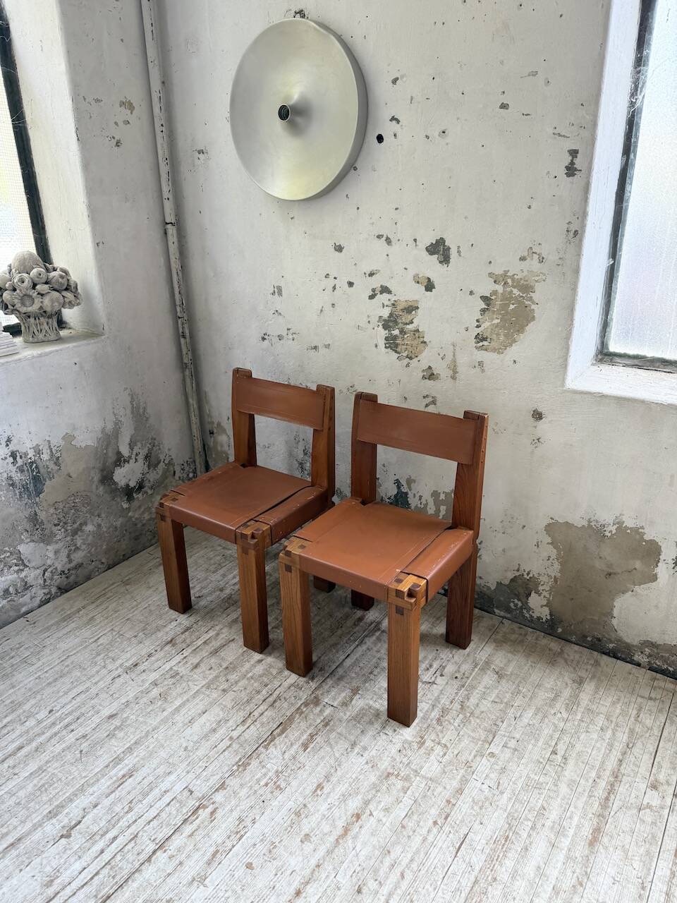 Paire de chaises Pierre Chapo S11