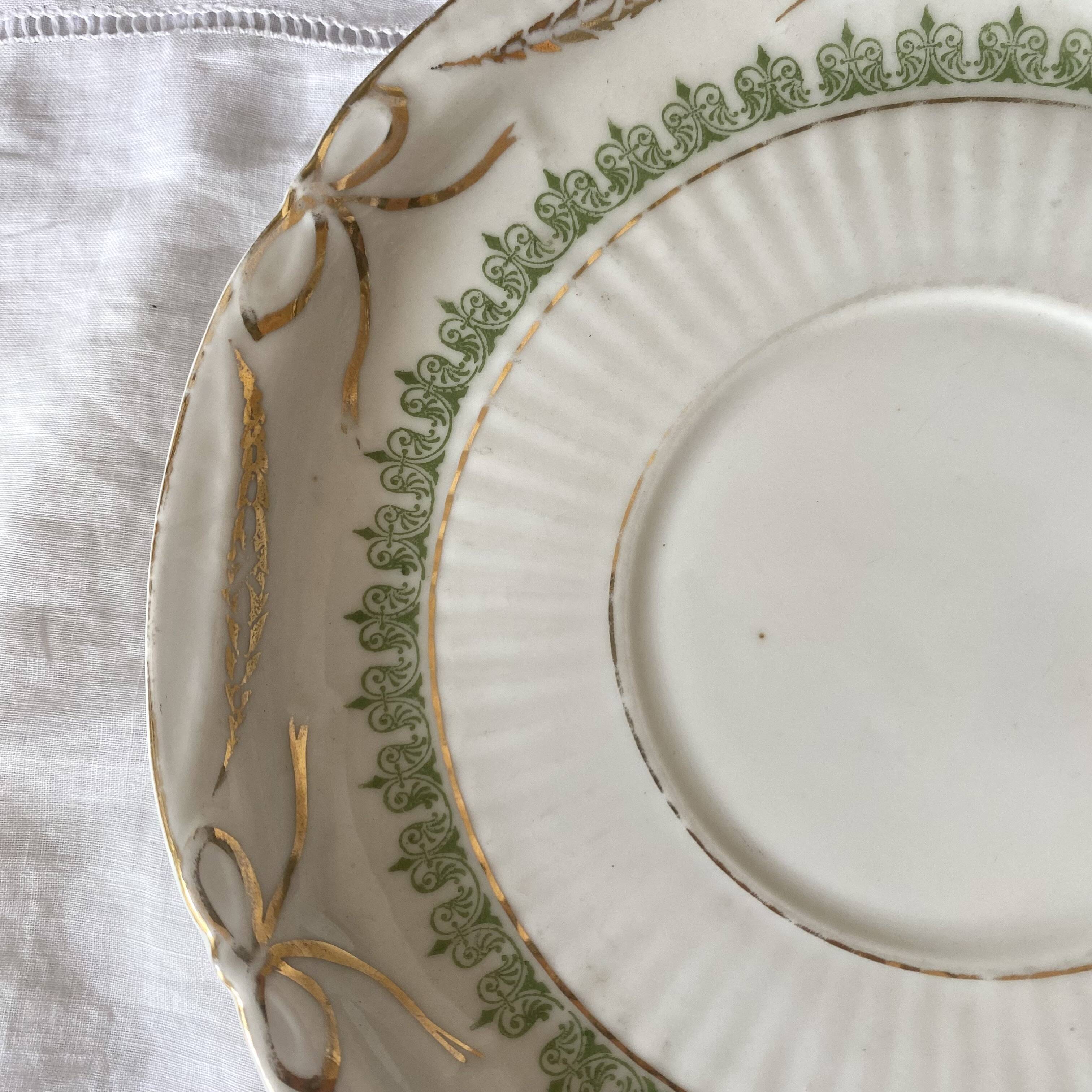 Selfish porcelain lunch plate