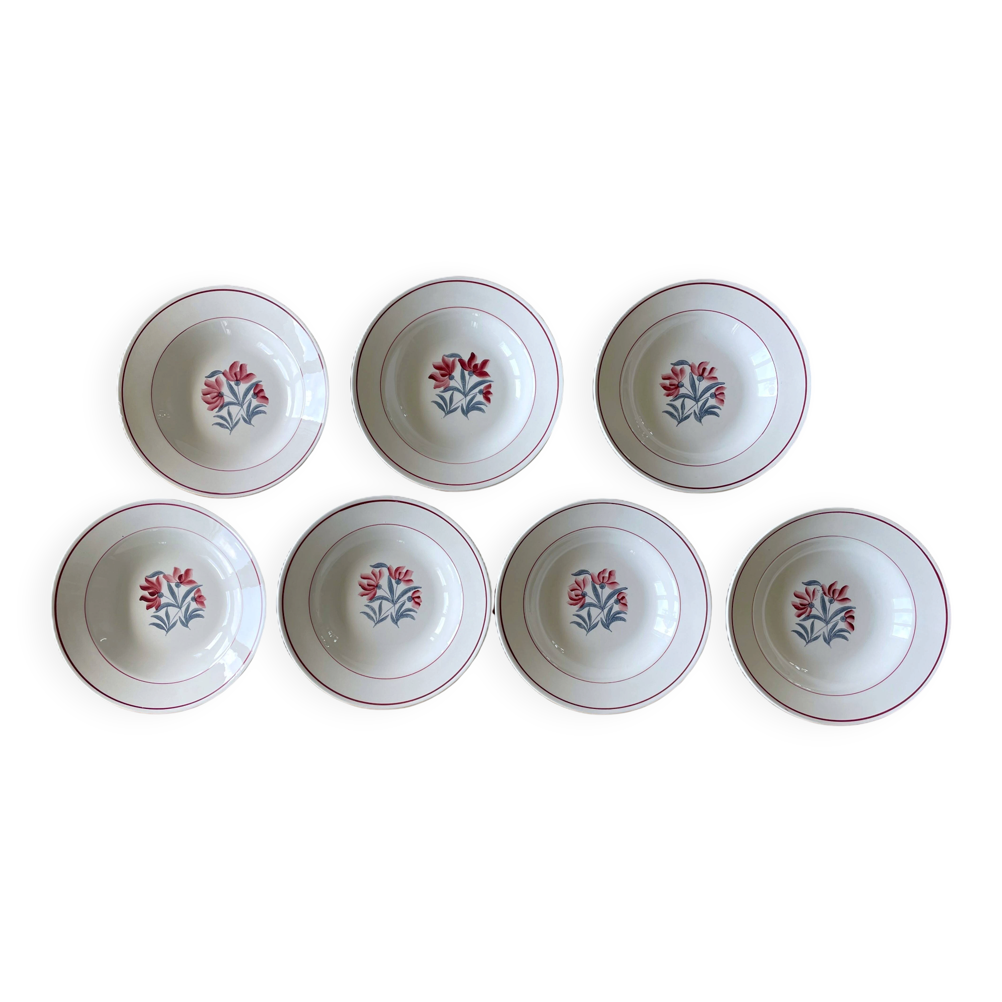 7 antique deep plates in Saint-Amand earthenware (Nord)