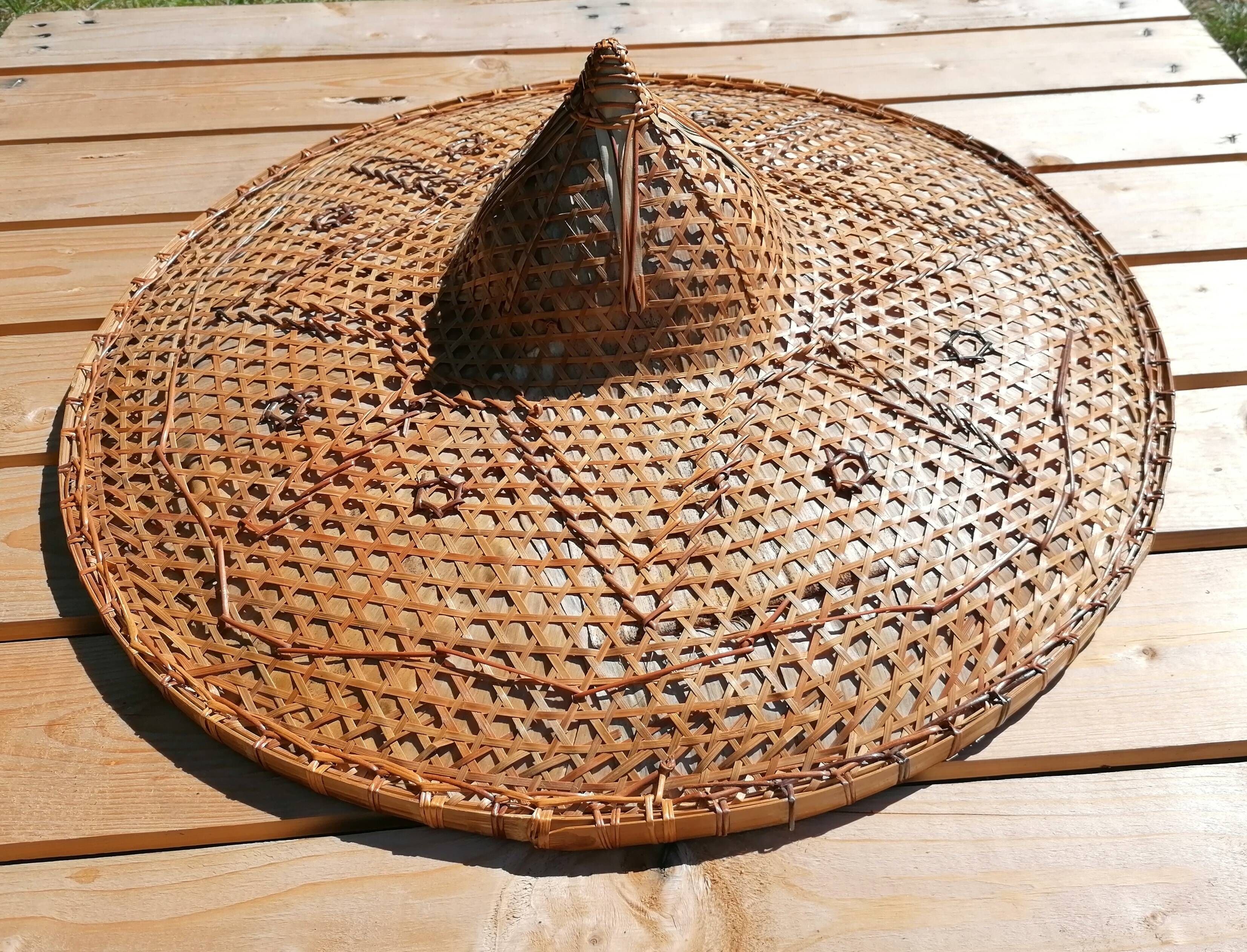 XXL Asian hat in woven caning