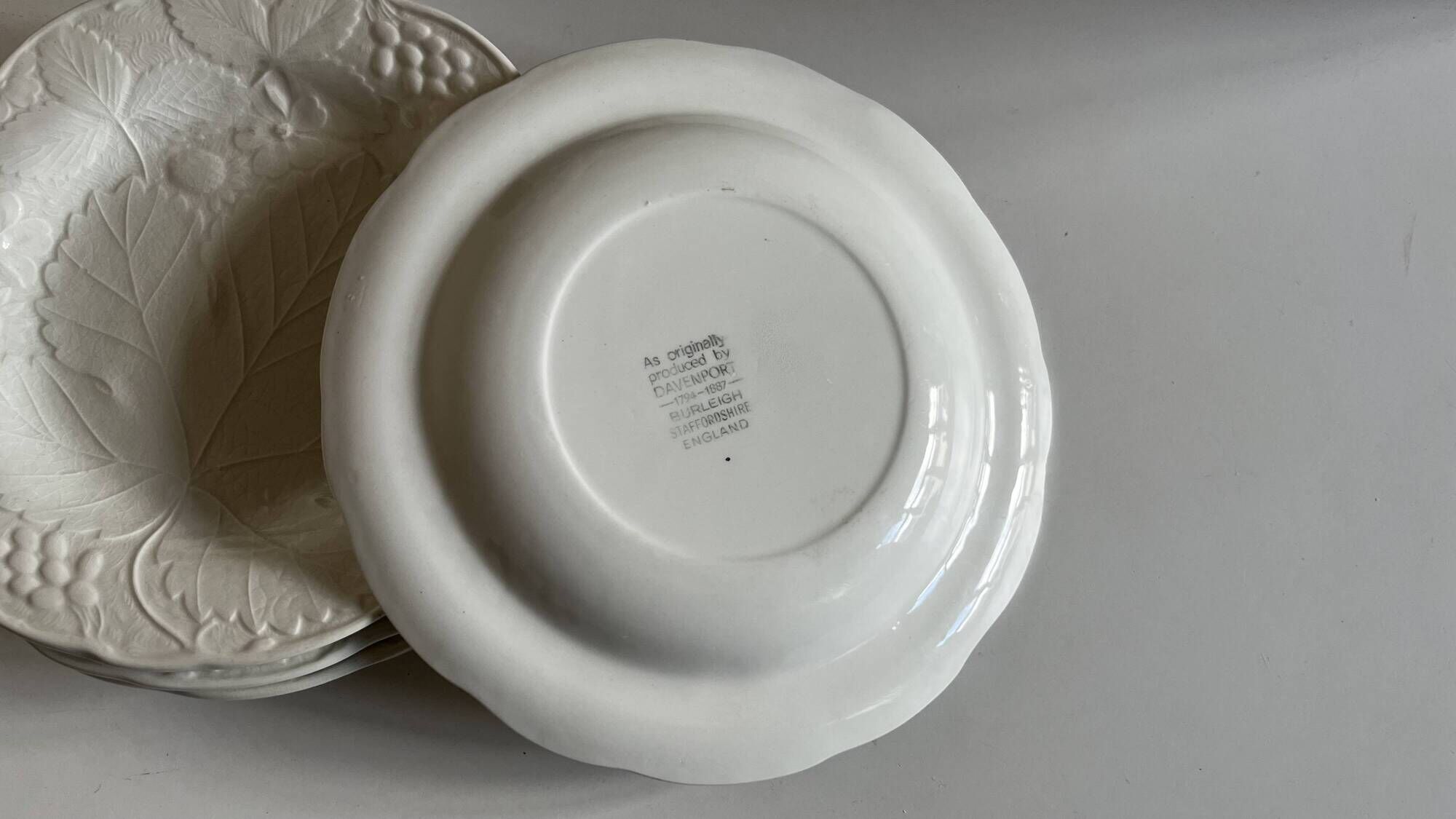 Set of 5 English earthenware plates by Burleigh Davenport with raised leaf design.