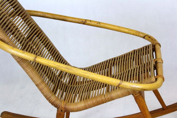 Rocking chair en rotin du milieu du siècle, années 1960