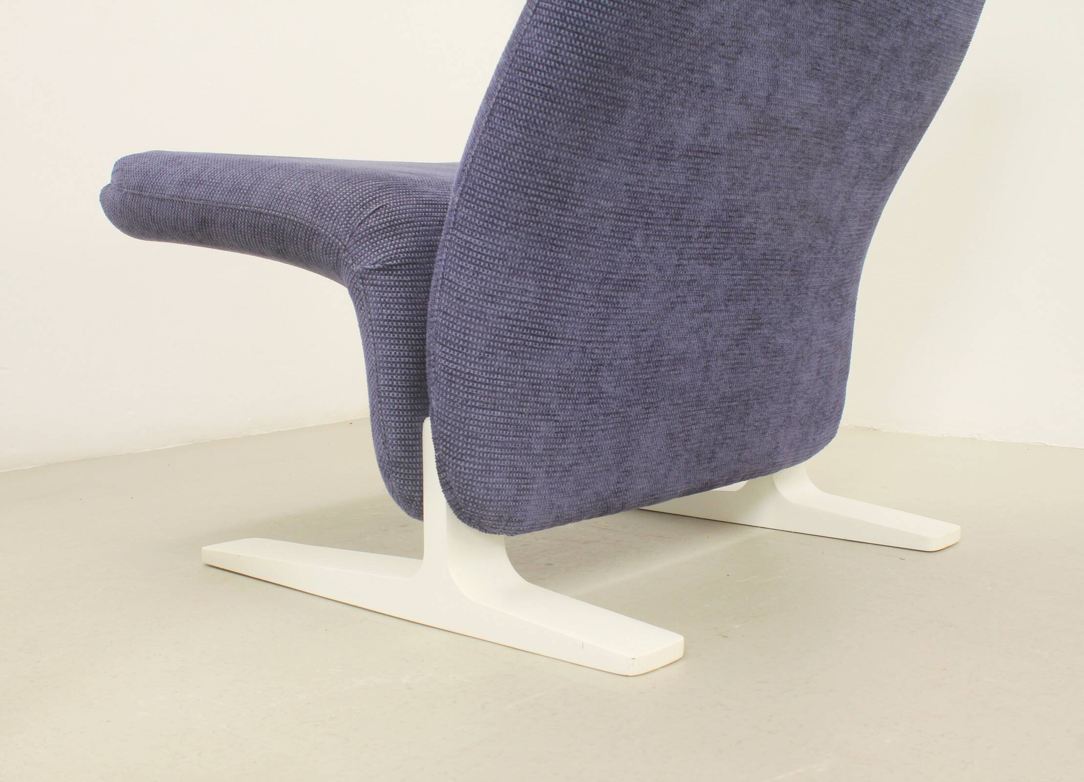 Pair of Concorde armchairs by Pierre Paulin for Artifort, 1966