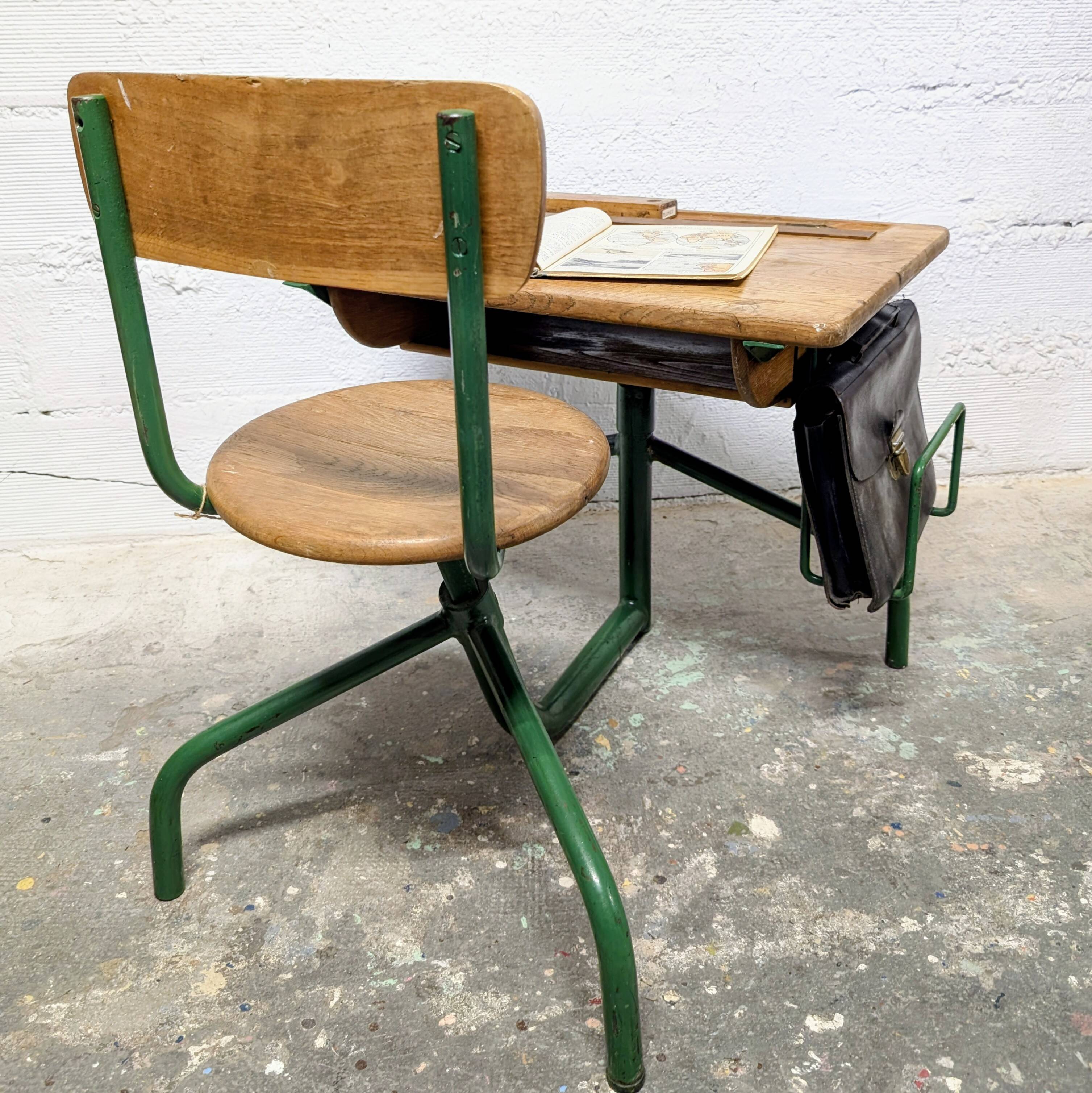 Vintage school desk – single-piece