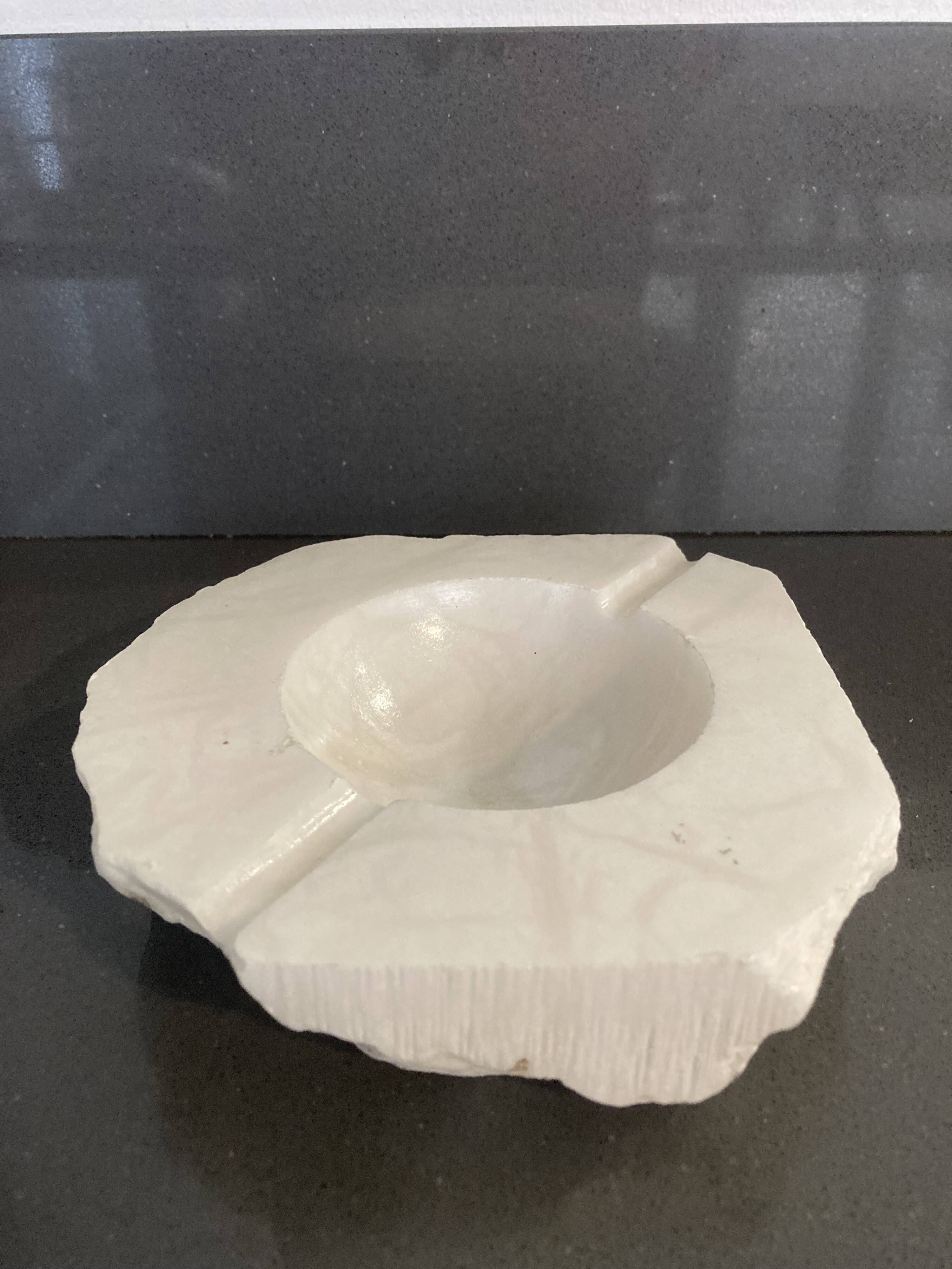 Cendrier marbre poli et brut