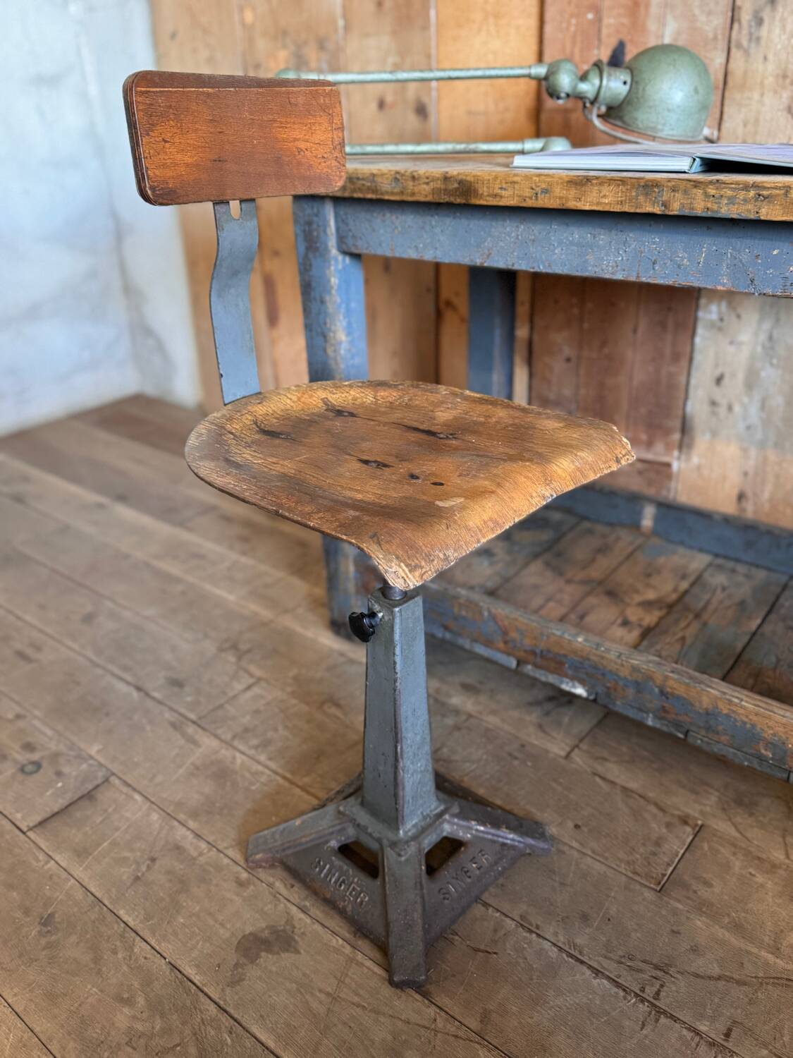 Chaise d’atelier Singer