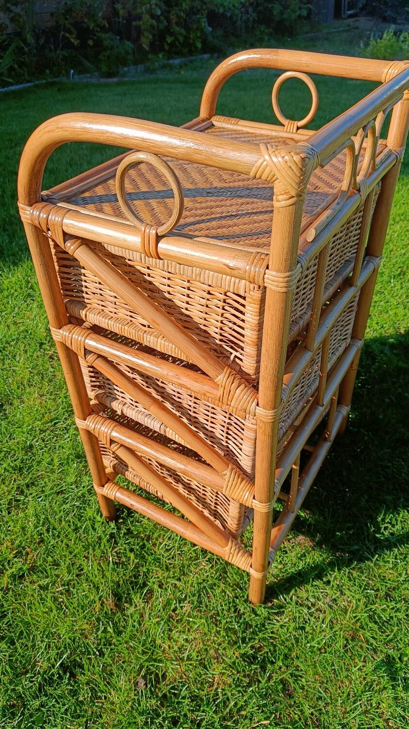 Commode, chiffonnier en rotin vintage