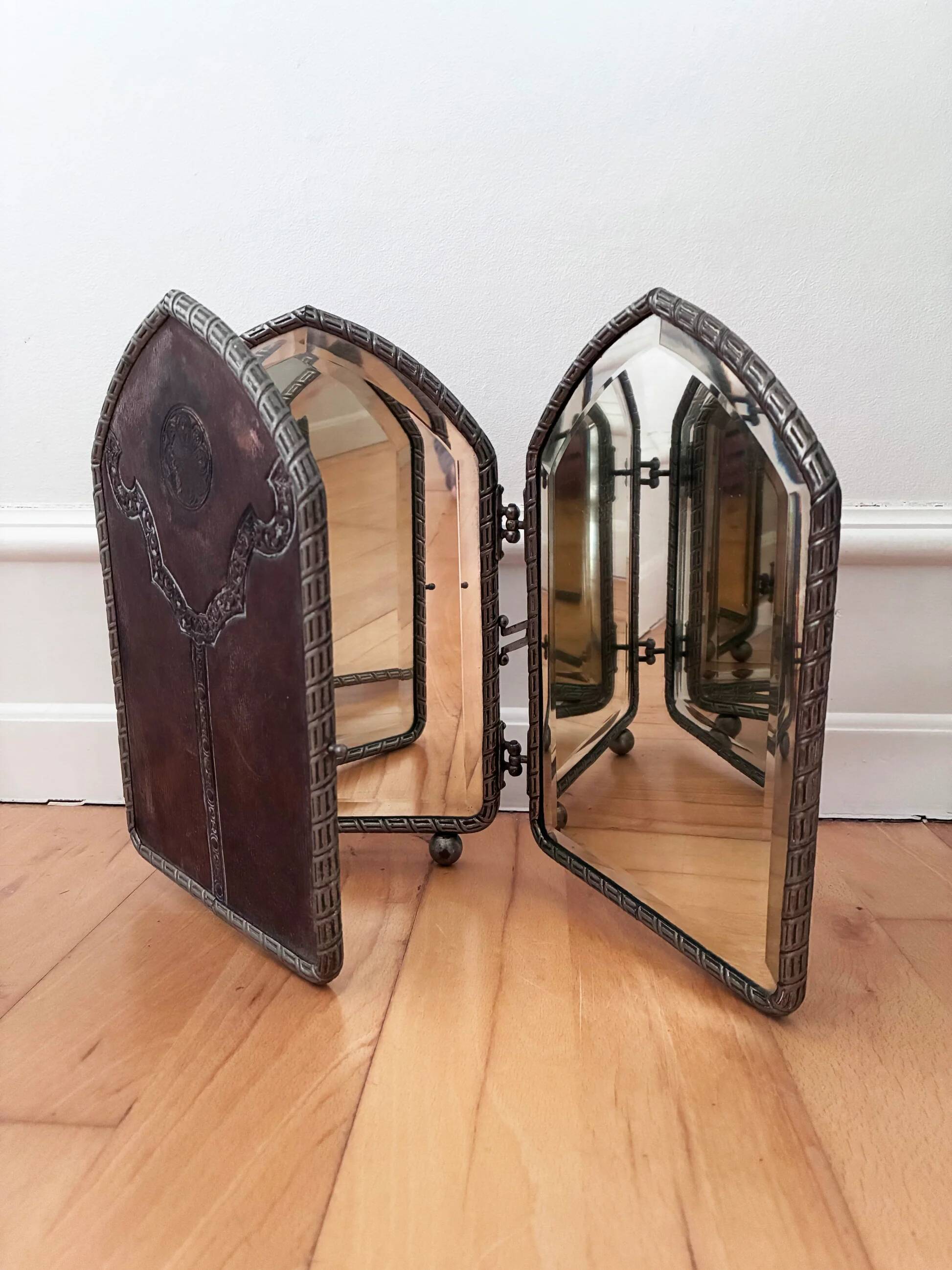 Art Deco tri-fold boudoir vanity mirror, English, 1920s