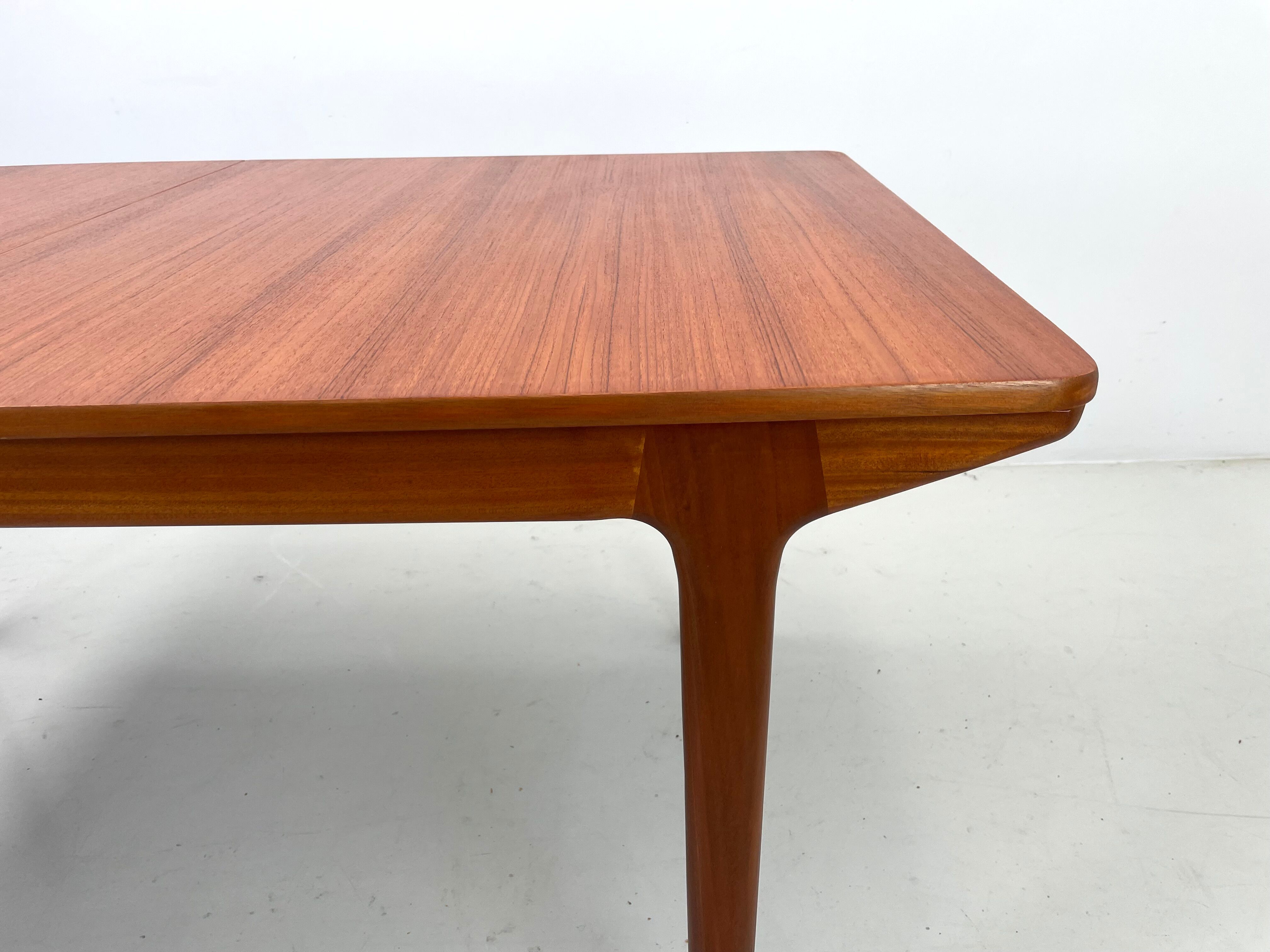 Vintage McIntosh table 1960's