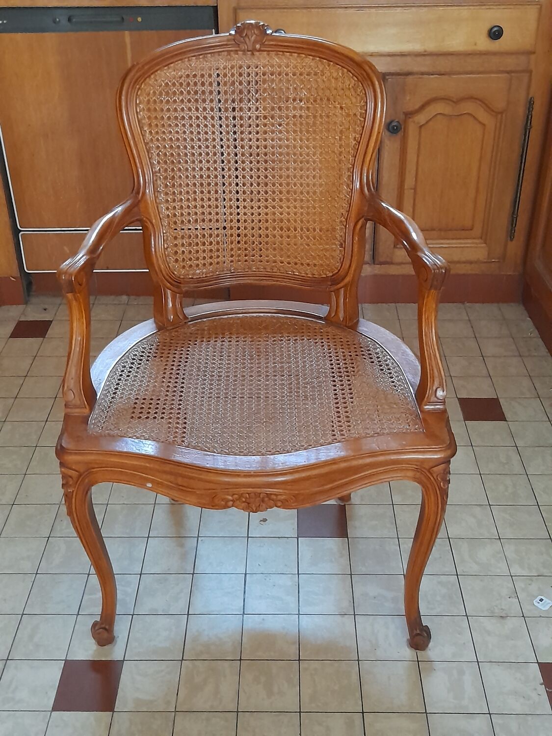 Fauteuil louis XV bois et cannage
