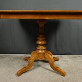 Living room table in cherry and walnut, Restoration style – late 19th century