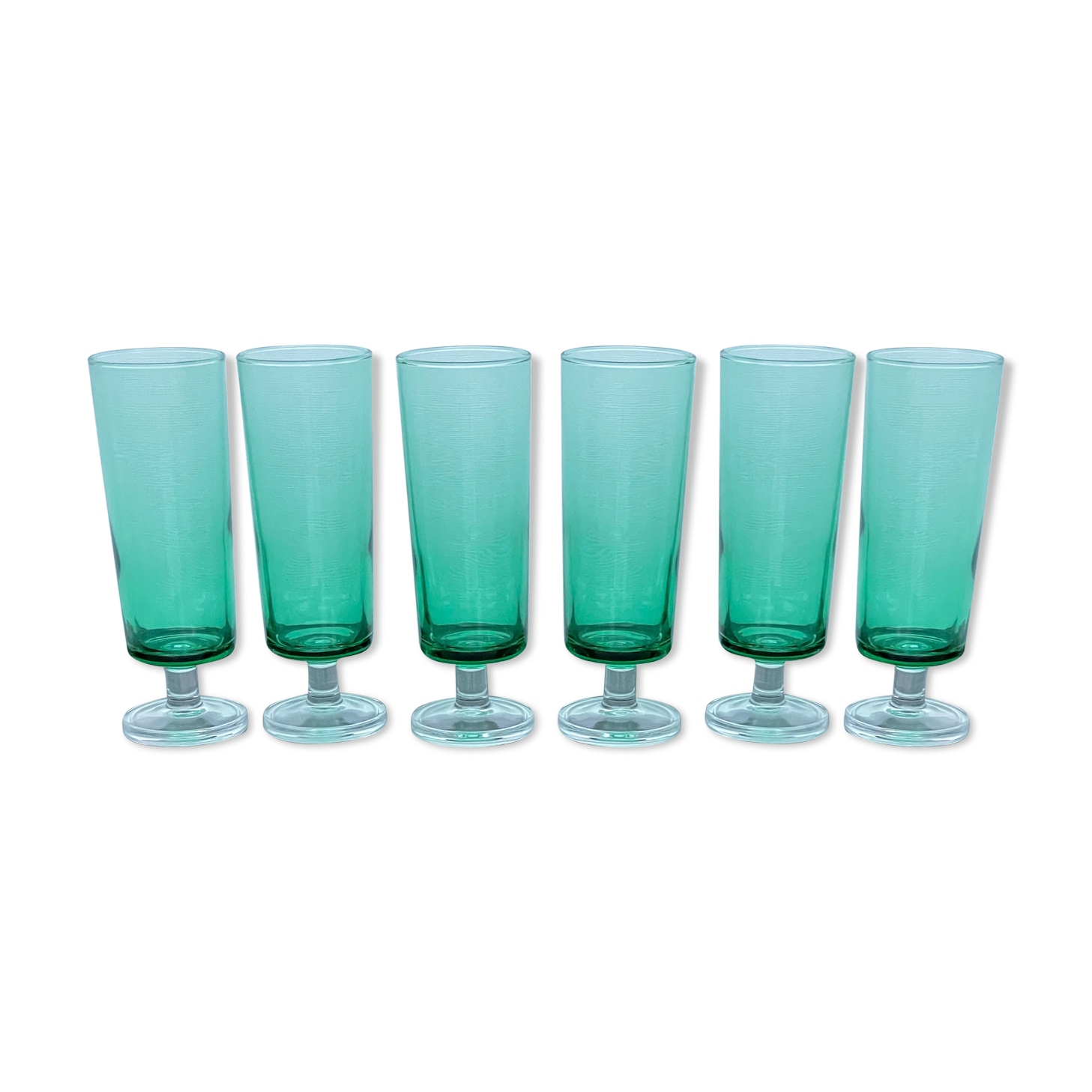Green champagne flutes